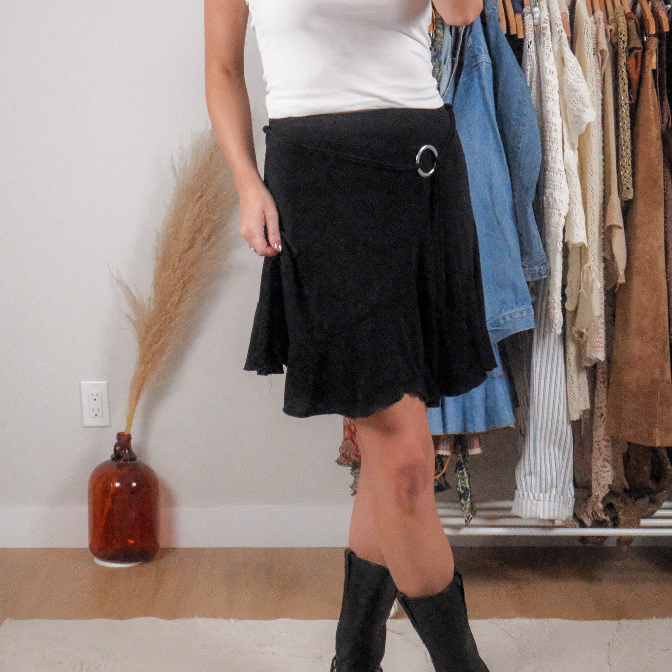 Made in Canada x Vintage x Belted Skirt (S/M)