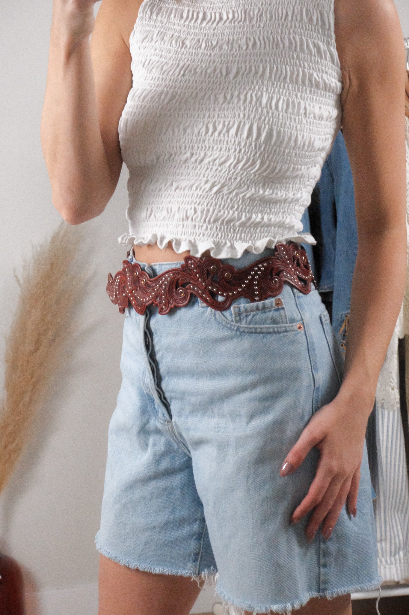 Vintage x Leather Textured Studded Belt (M)