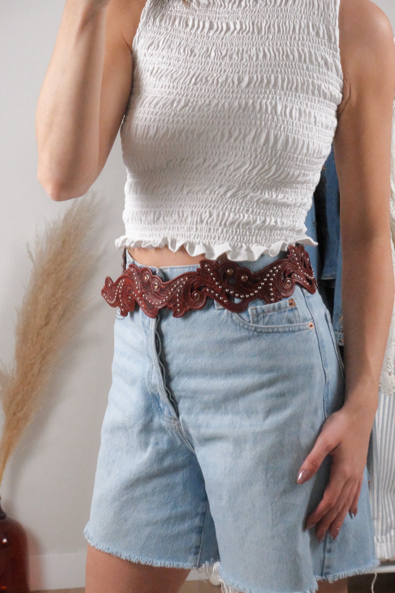 Vintage x Leather Textured Studded Belt (M)