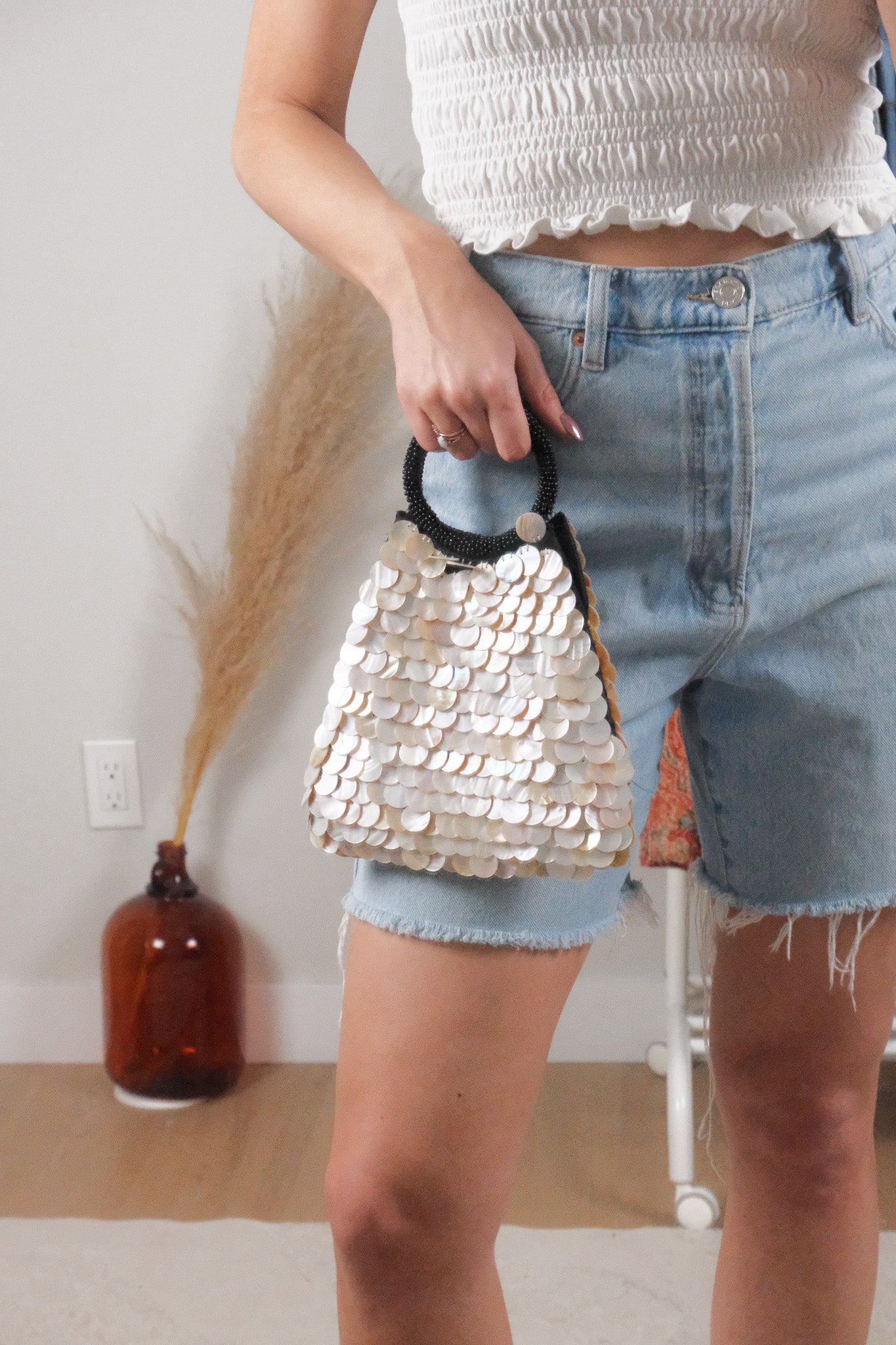 Vintage x Mother of Pearl Shell Beaded Handle Bag