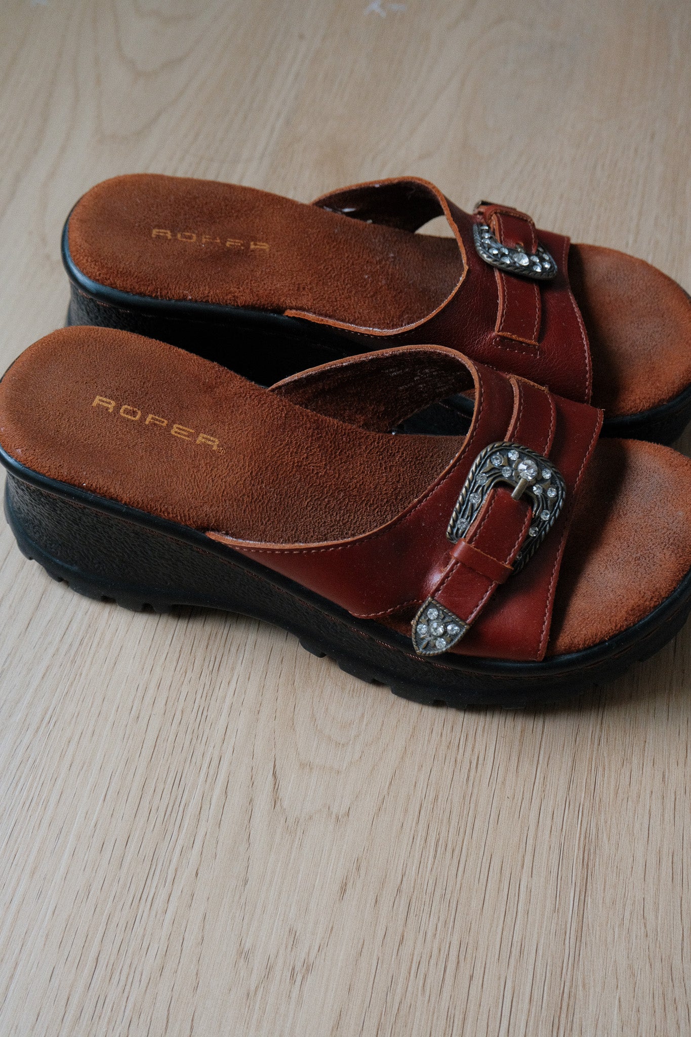 Vintage x Roper x Leather Platform Buckle Sandals (6.5)