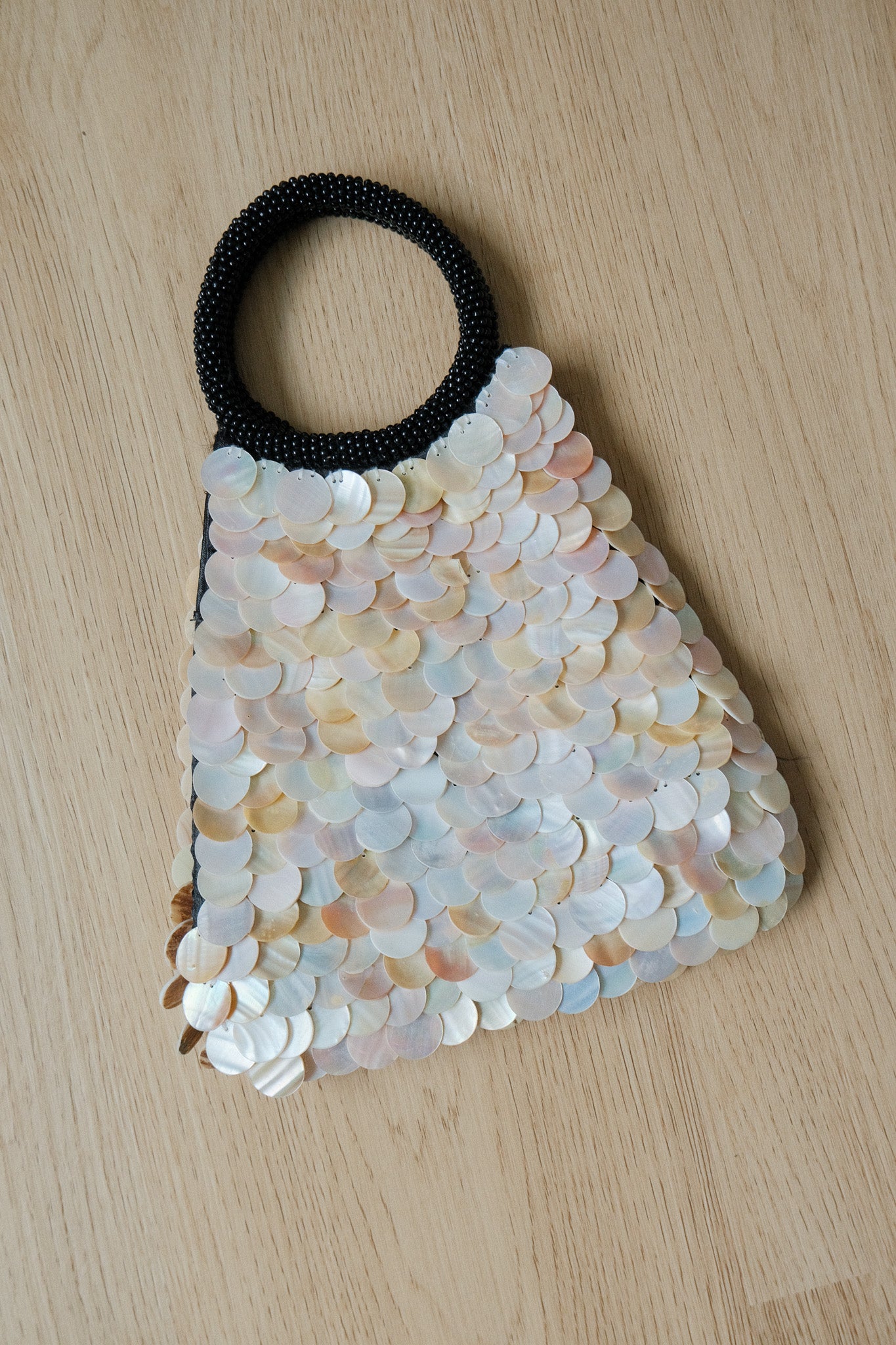 Vintage x Mother of Pearl Shell Beaded Handle Bag