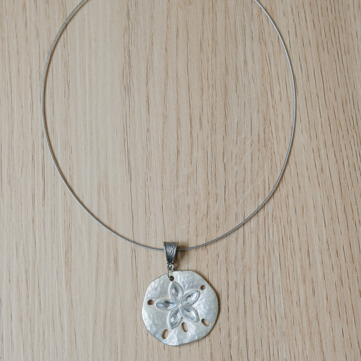 Vintage x Sand Dollar Chocker Necklace