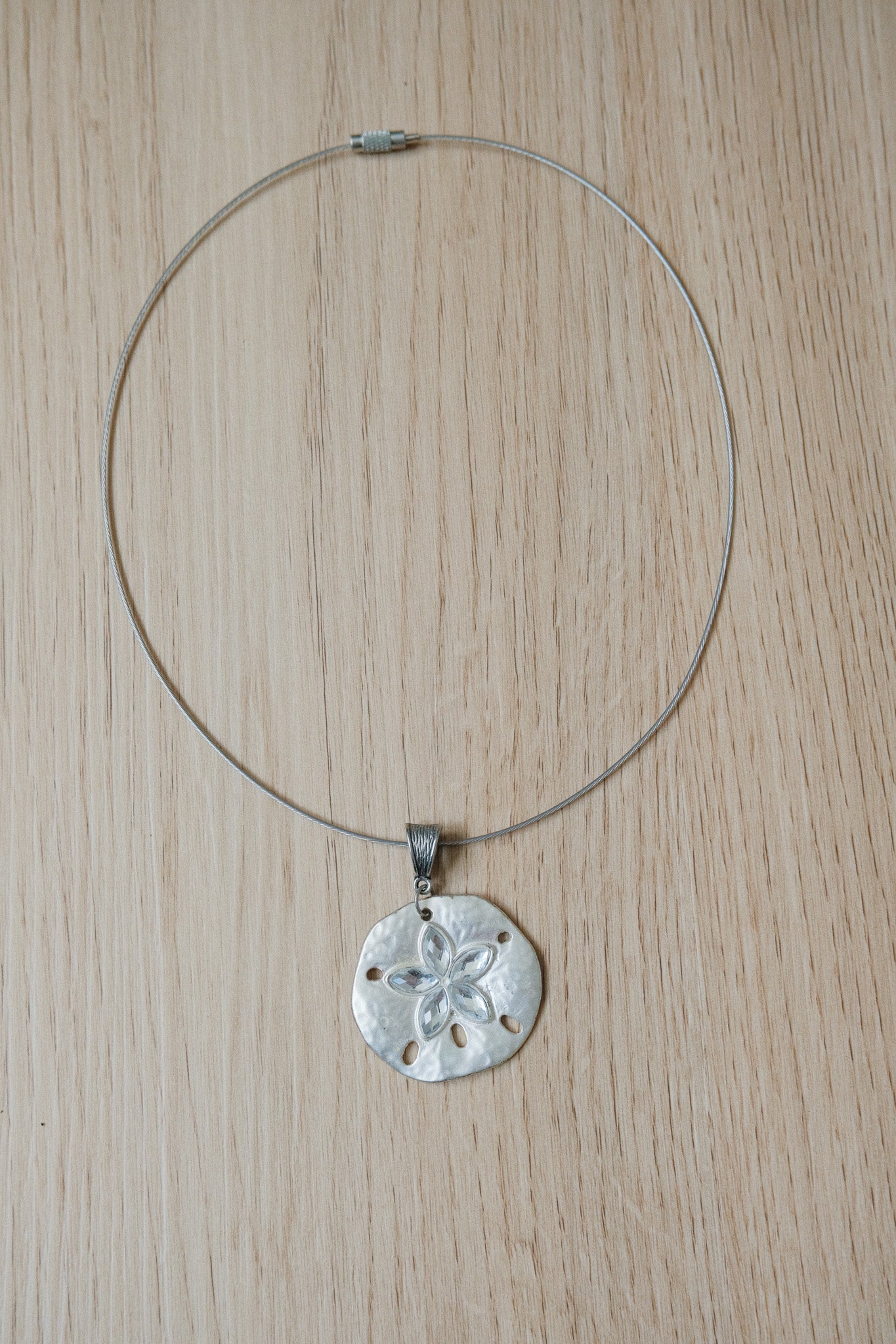 Vintage x Sand Dollar Chocker Necklace