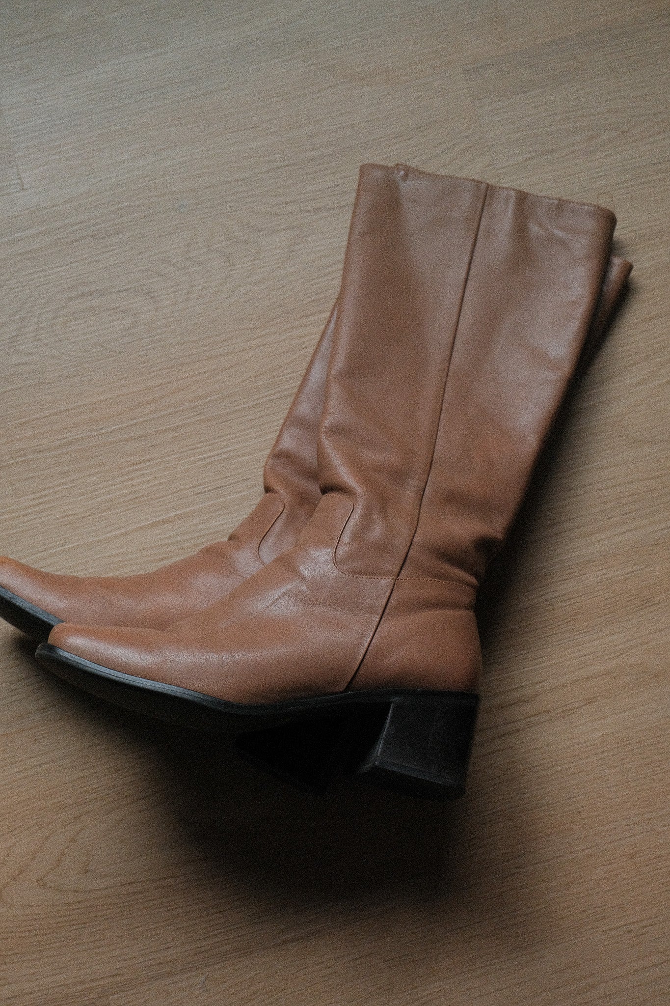 Vintage x Leather Boots (7.5)