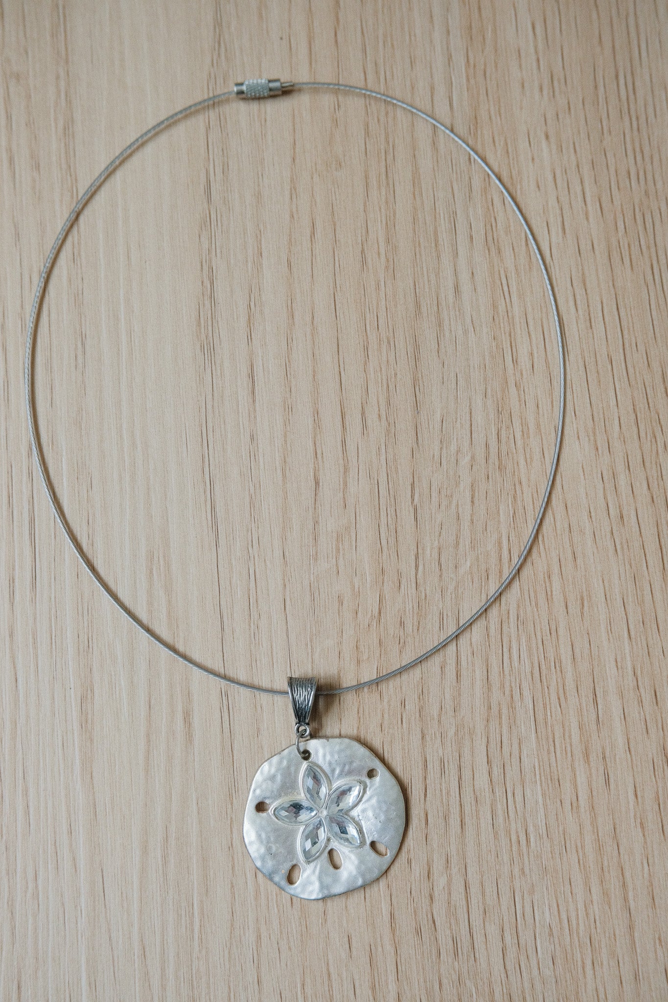 Vintage x Sand Dollar Chocker Necklace
