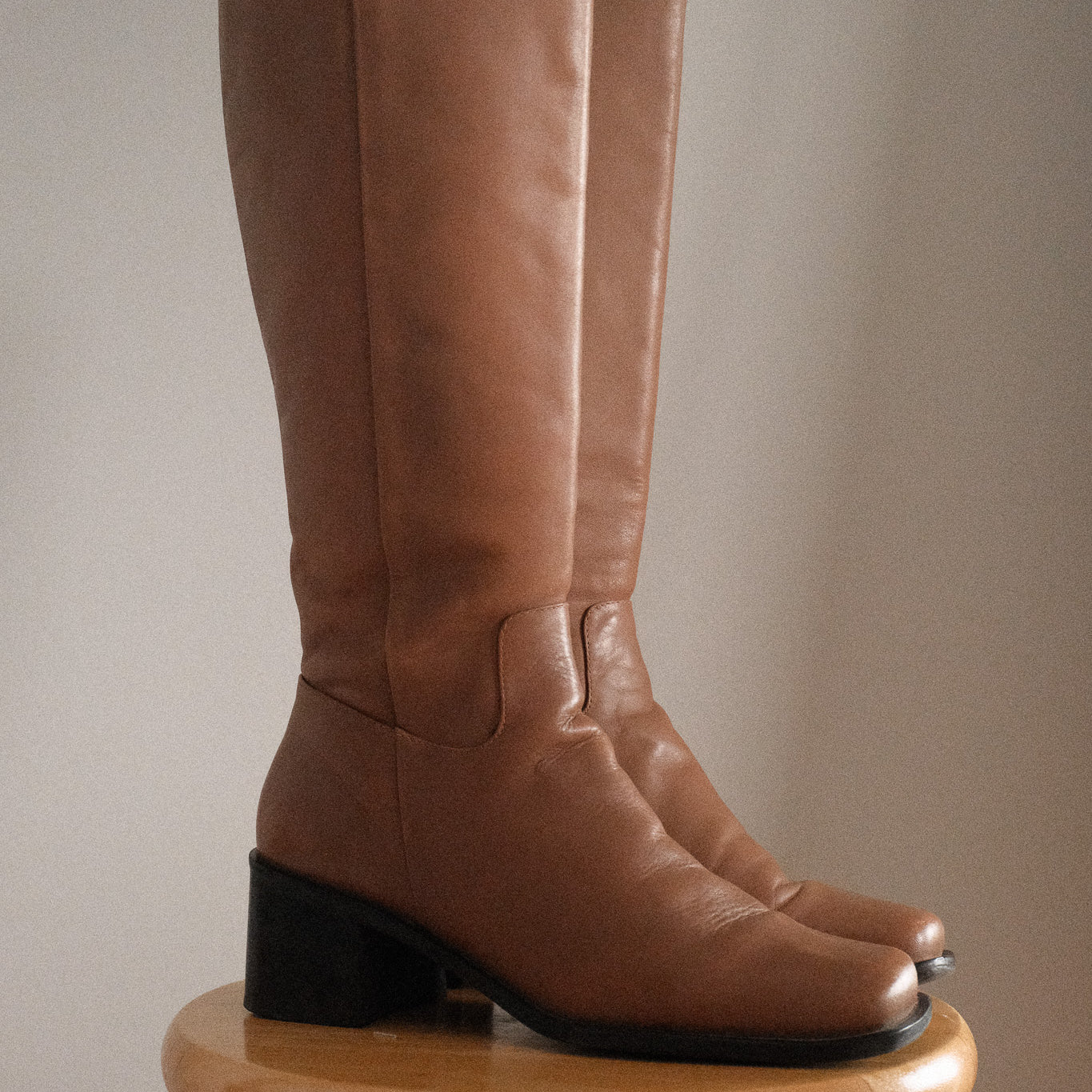 Vintage x Leather Boots (7.5)