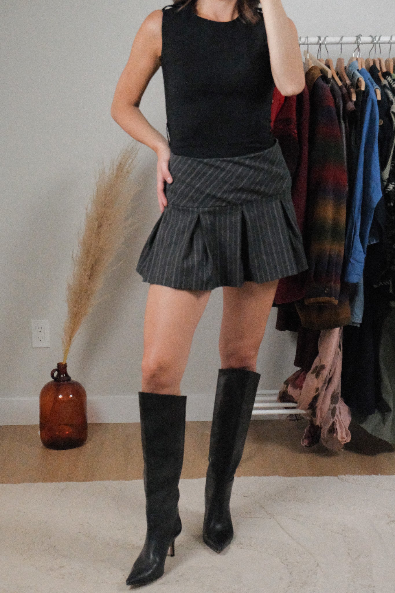 Made in Canada x Vintage x Pleated Mini Skirt (S)