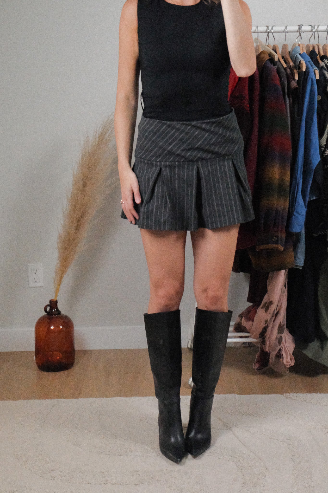 Made in Canada x Vintage x Pleated Mini Skirt (S)