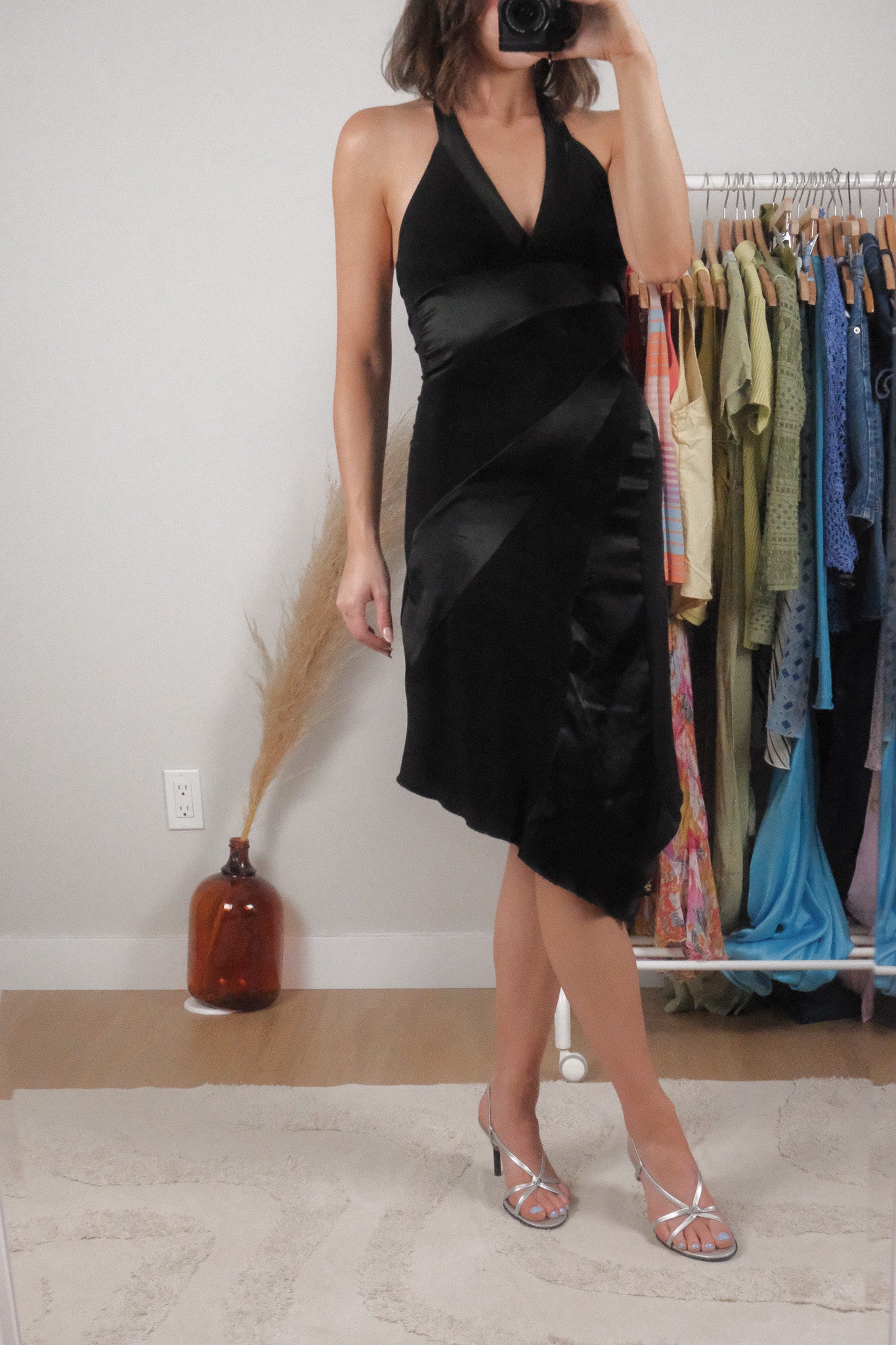 Made in Canada x Vintage x Halter Asymmetrical Midi Dress (6)