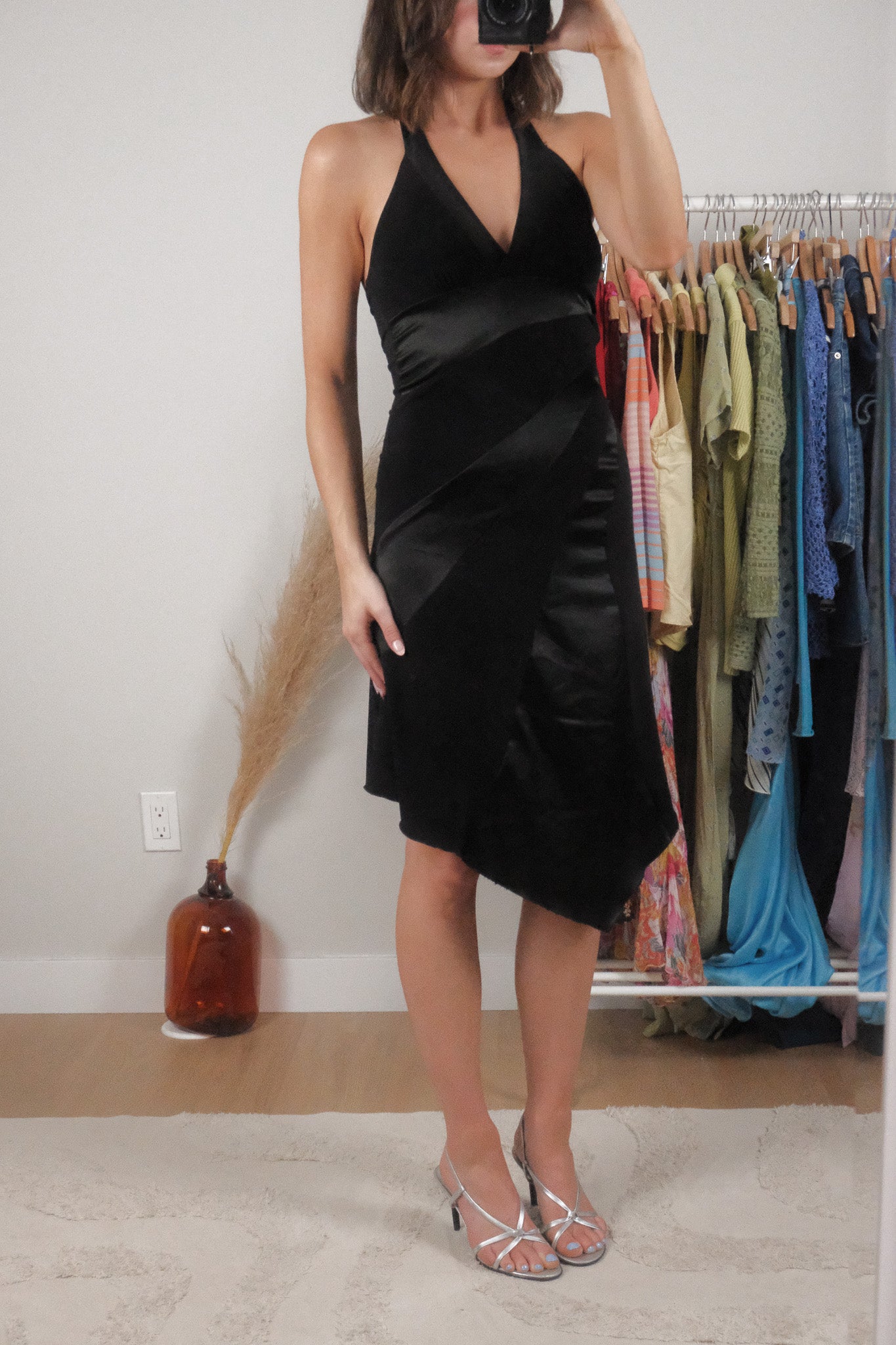Made in Canada x Vintage x Halter Asymmetrical Midi Dress (6)