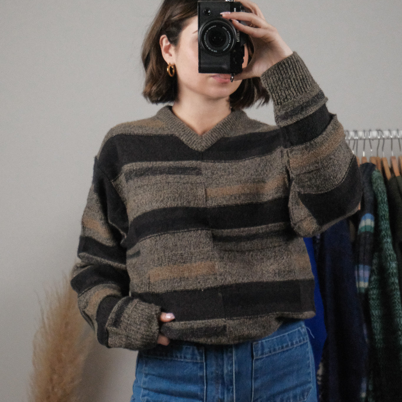 Vintage x Textured V-Neck (M/L)