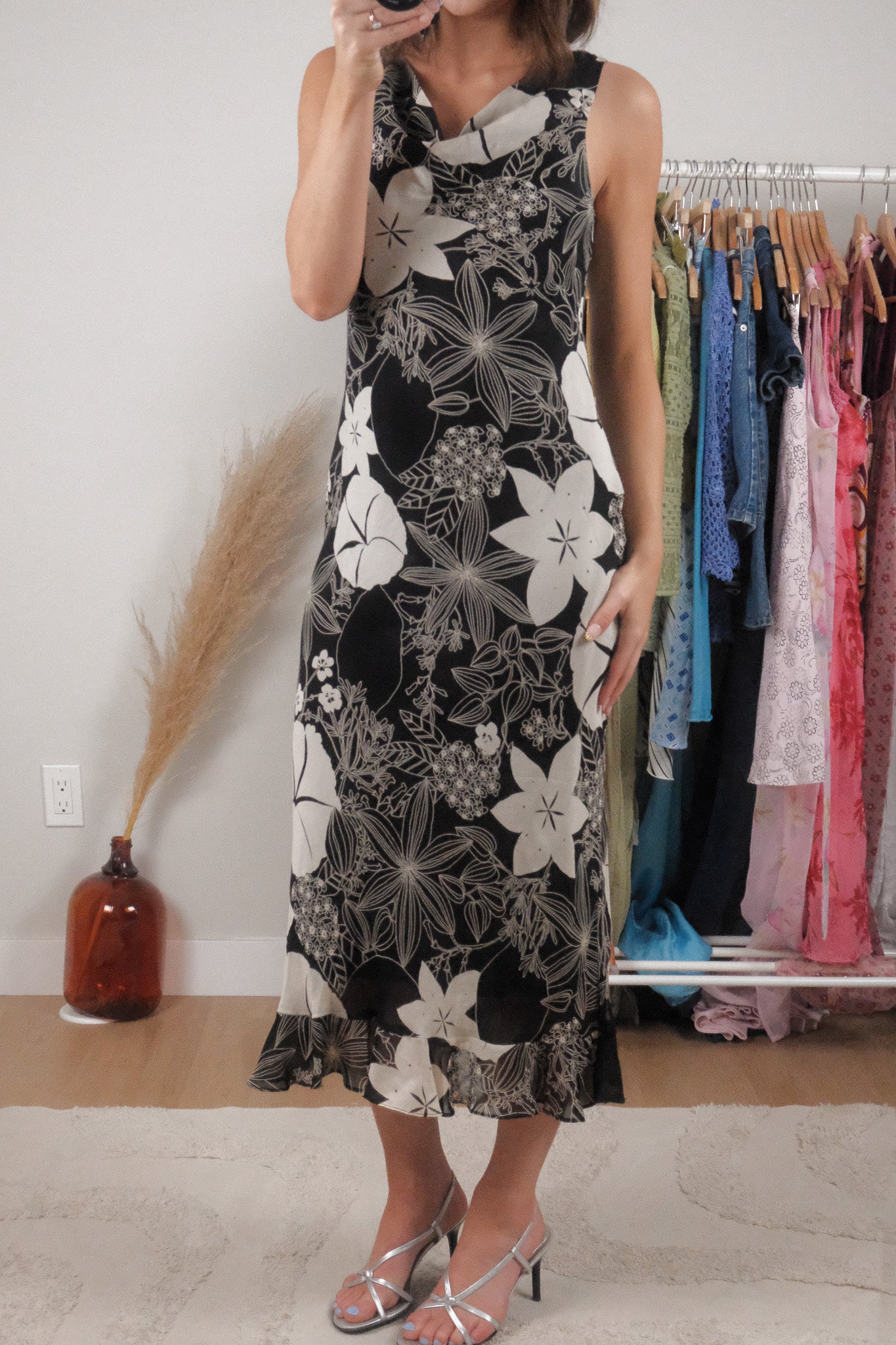 Made in Canada x Vintage x Cowlneck Patterned Maxi Dress (4-6)