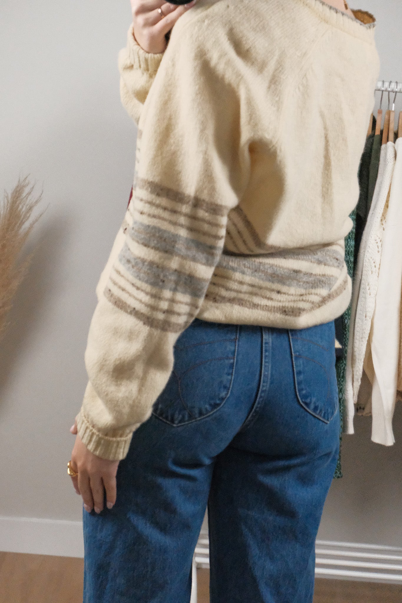 Made in Canada x Vintage x Shetland Wool Striped V-Neck (M/L)