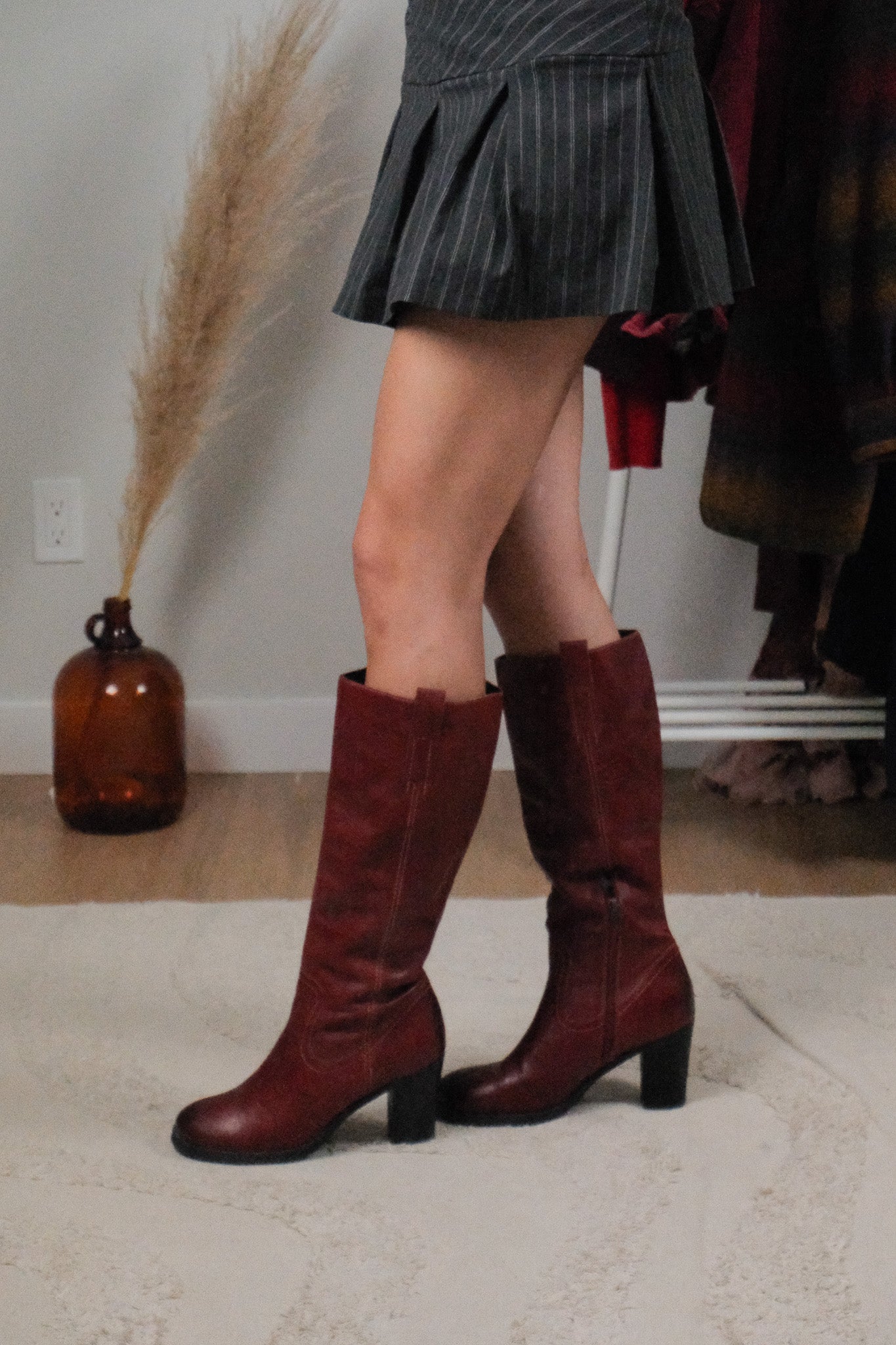 Vintage x Leather Boots (8.5/9)