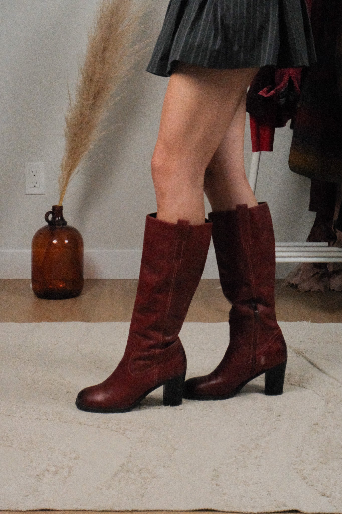 Vintage x Leather Boots (8.5/9)