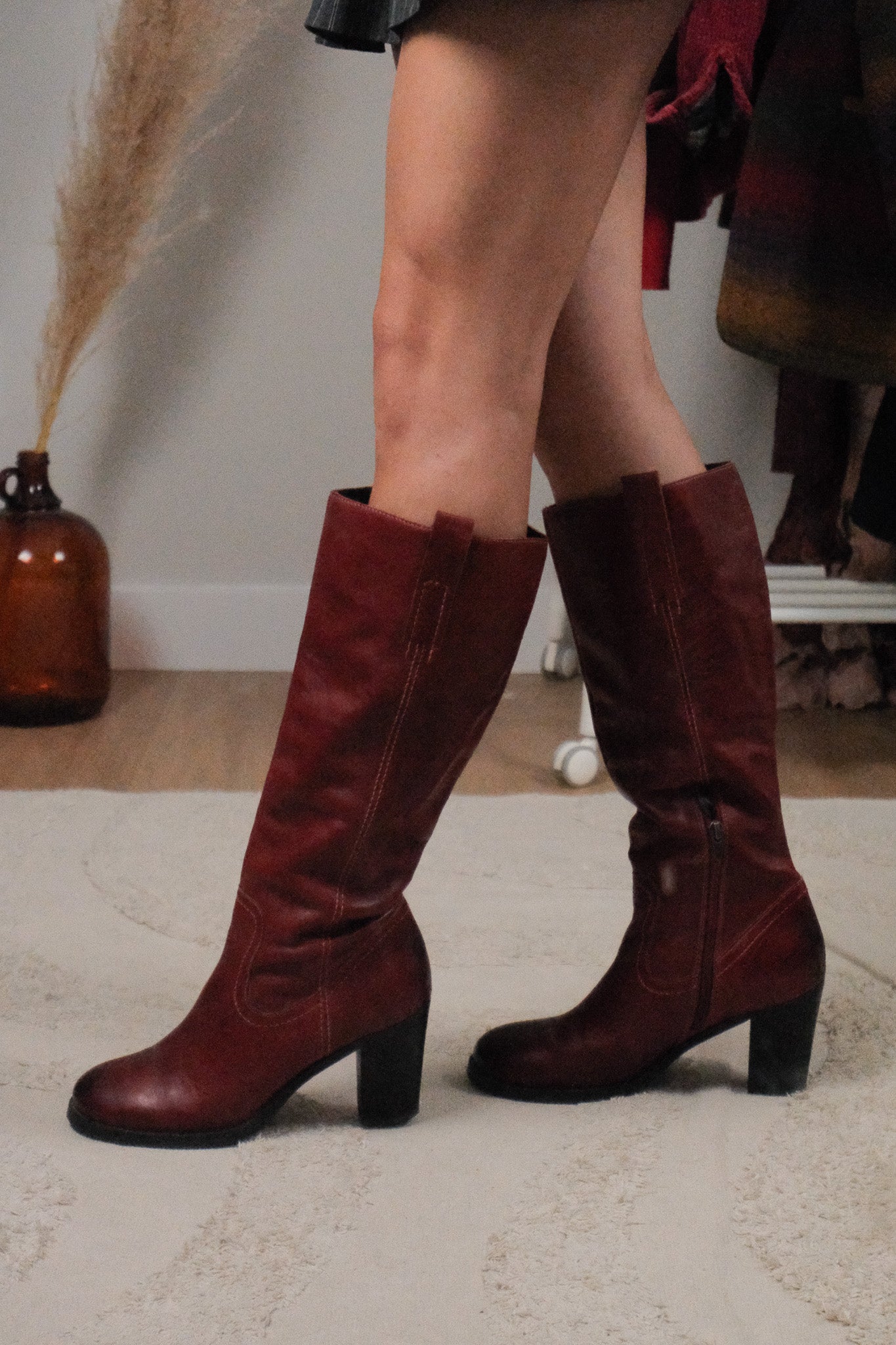 Vintage x Leather Boots (8.5/9)