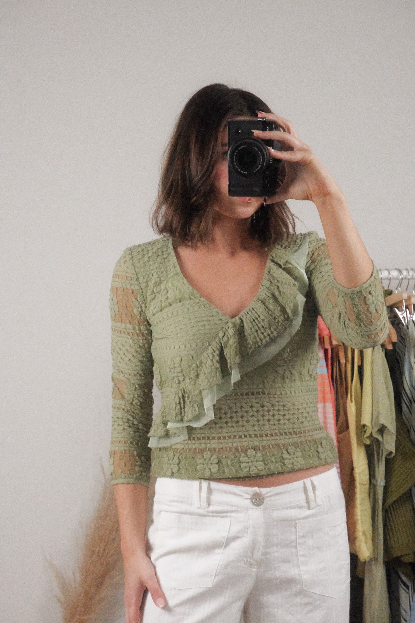 Made in Canada x Vintage x Lace Ruffle Blouse (S)
