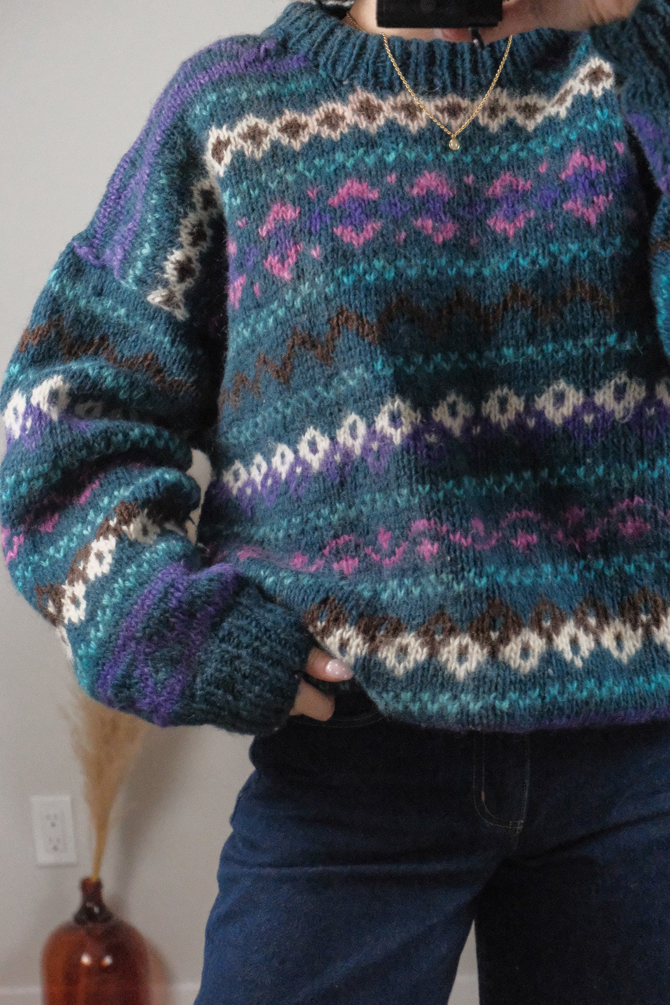 Made in Nepal x Vintage x Chunky Wool Patterned Sweter (L/XL)