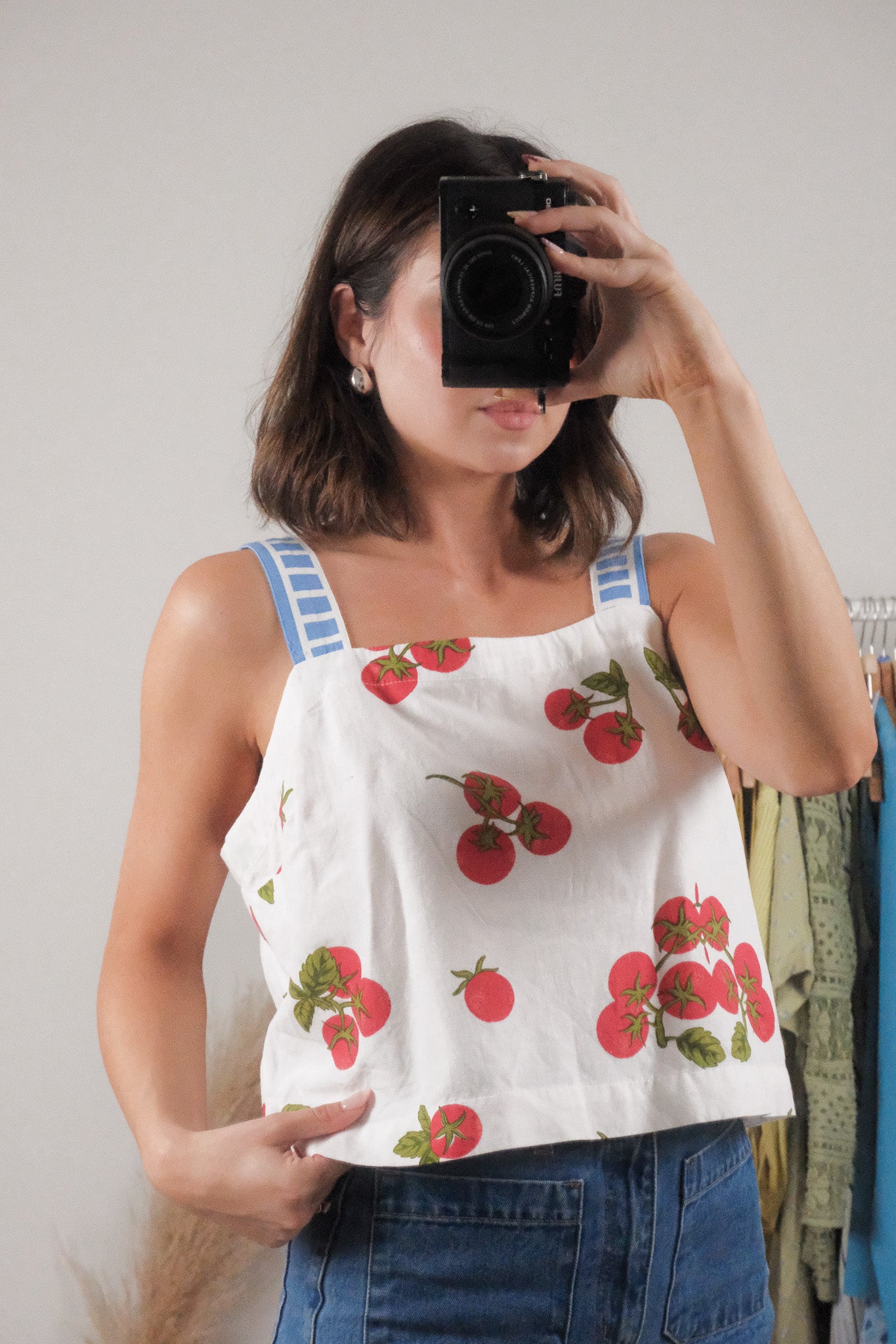 Modern x Tomato Cropped Tank (L)