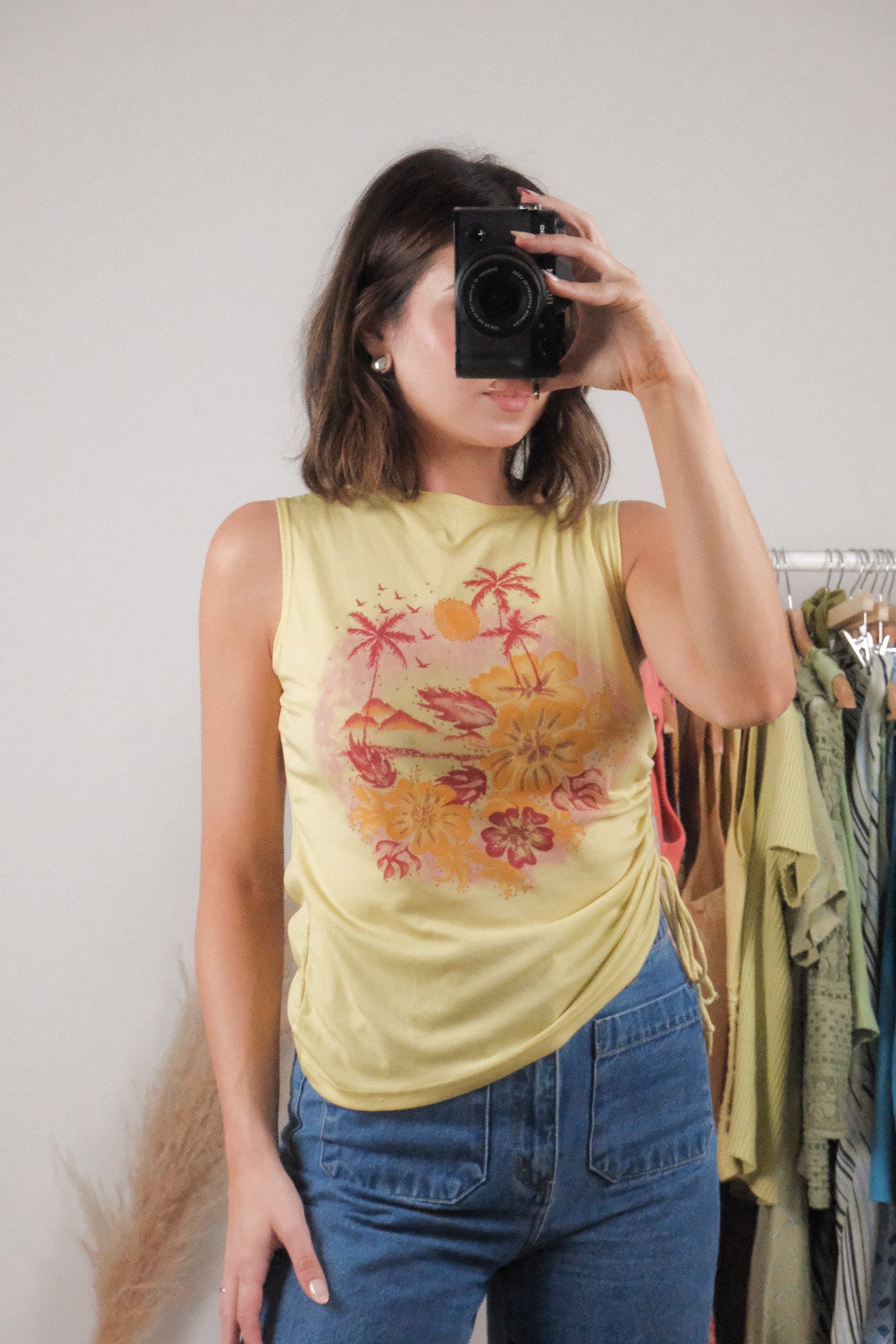 Made in Canada x Vintage x Graphic Top (M/L)