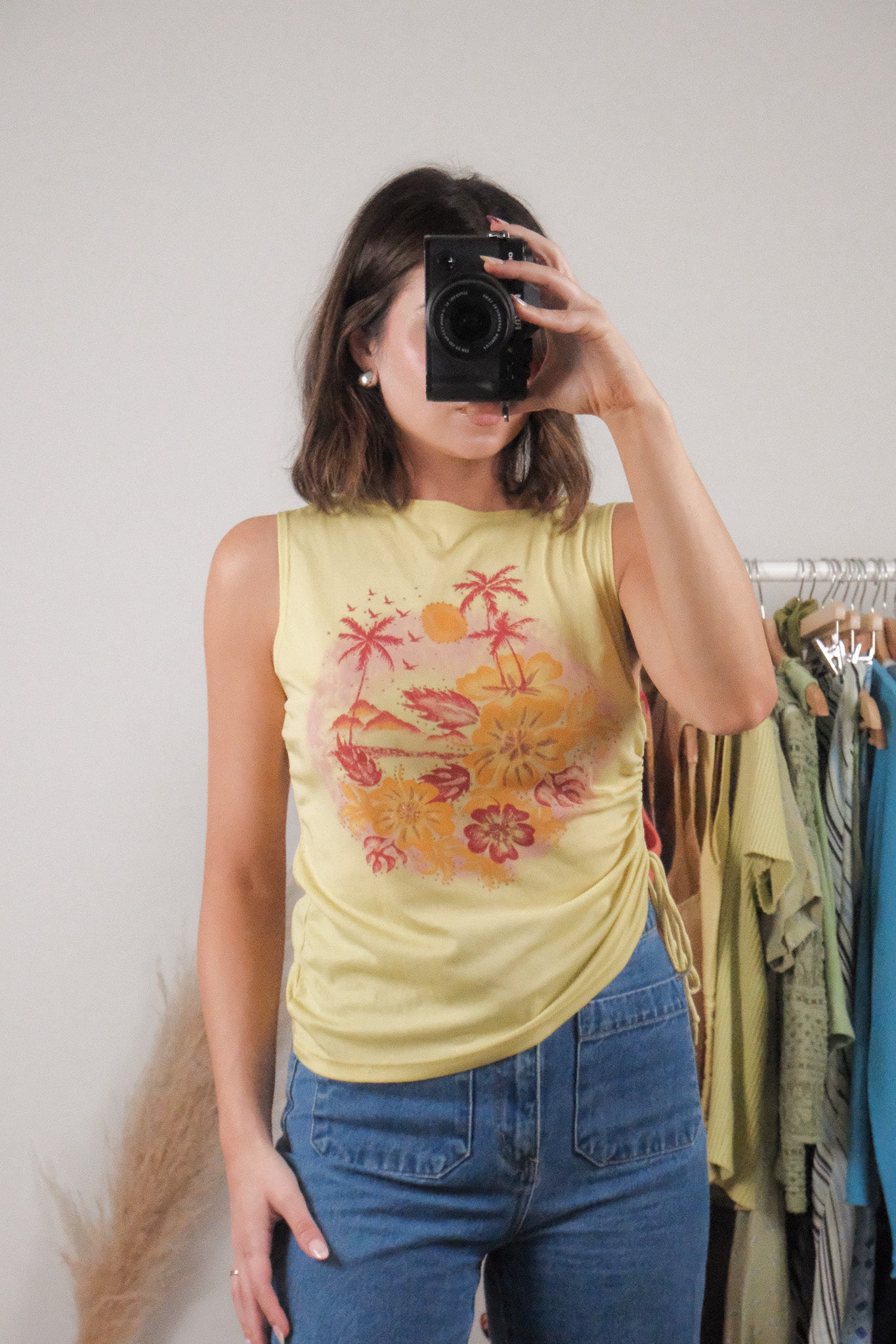 Made in Canada x Vintage x Graphic Top (M/L)