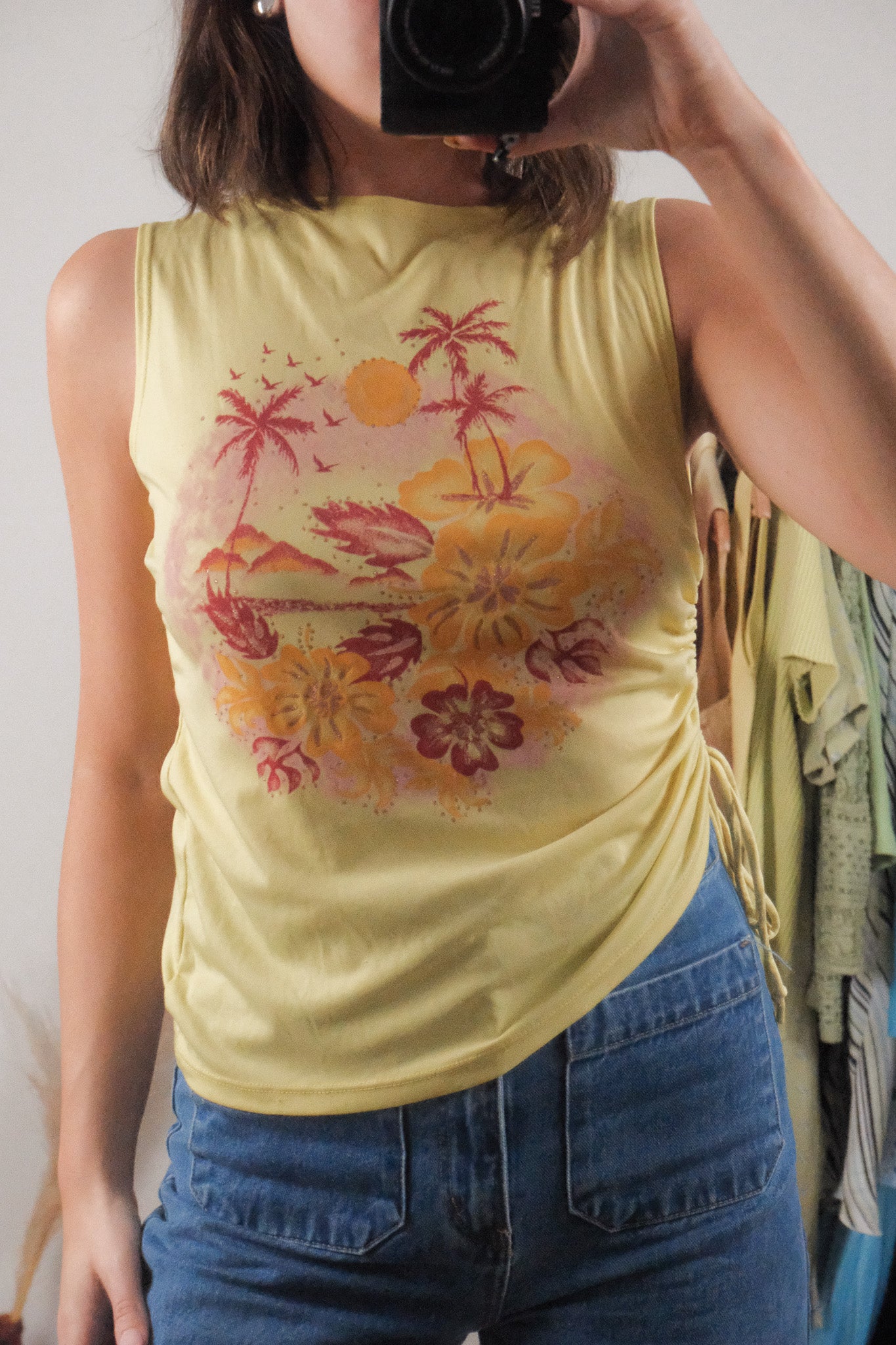 Made in Canada x Vintage x Graphic Top (M/L)