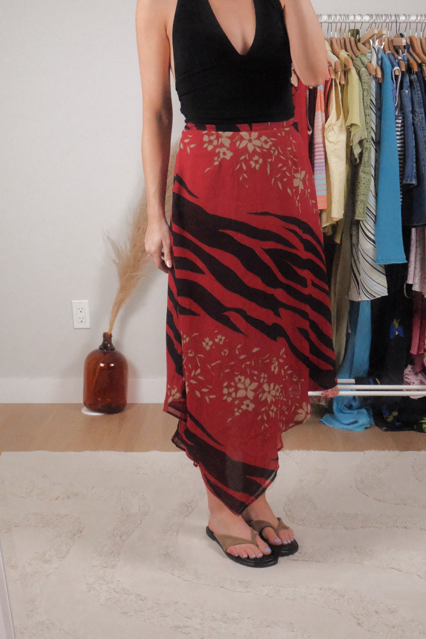 Vintage x Silk Asymmetrical Patterned Midi Skirt (2/4)