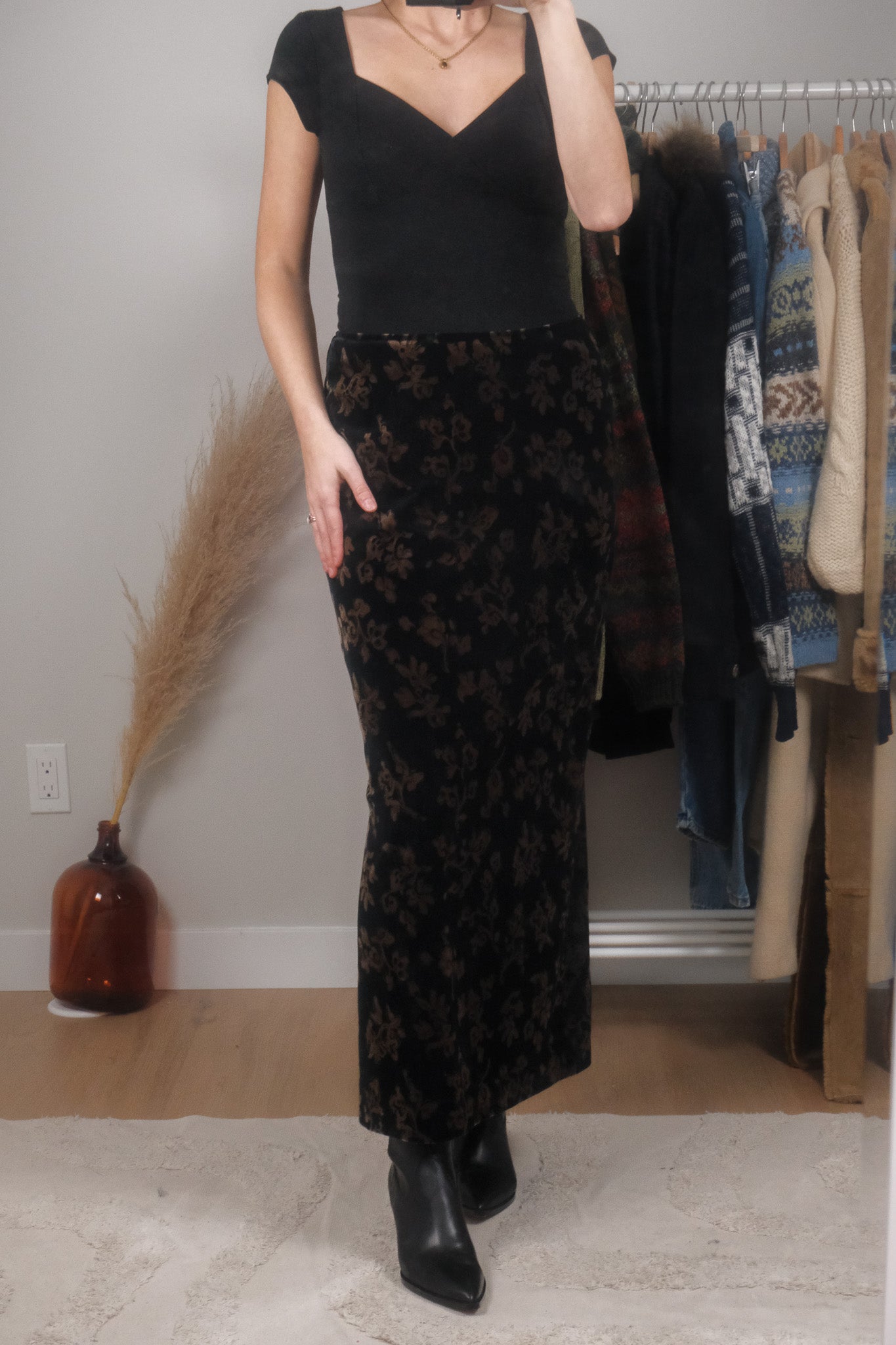 Made in Canada x Vintage x Velvet Patterned Maxi Skirt (8)