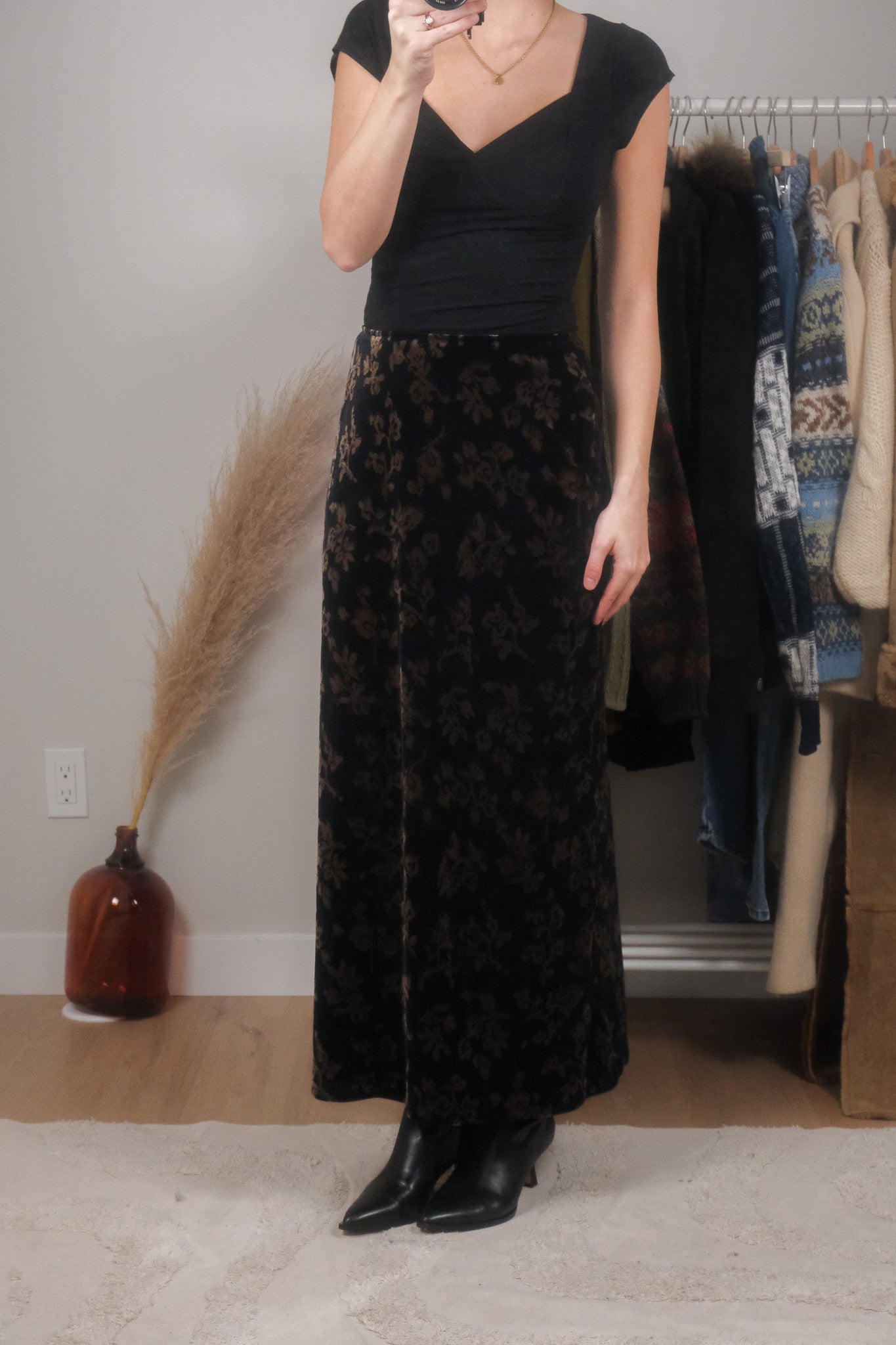 Made in Canada x Vintage x Velvet Patterned Maxi Skirt (8)