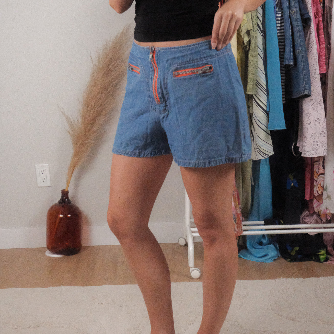 Vintage x Denim Zipper Detail Shorts (M)
