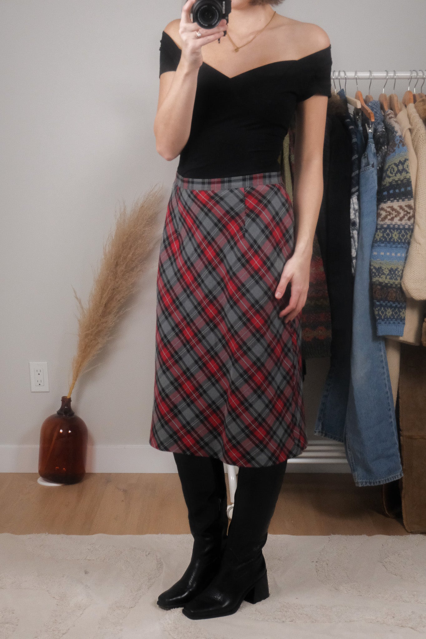 Made in Canada x Vintage x Plaid Midi Skirt (8)