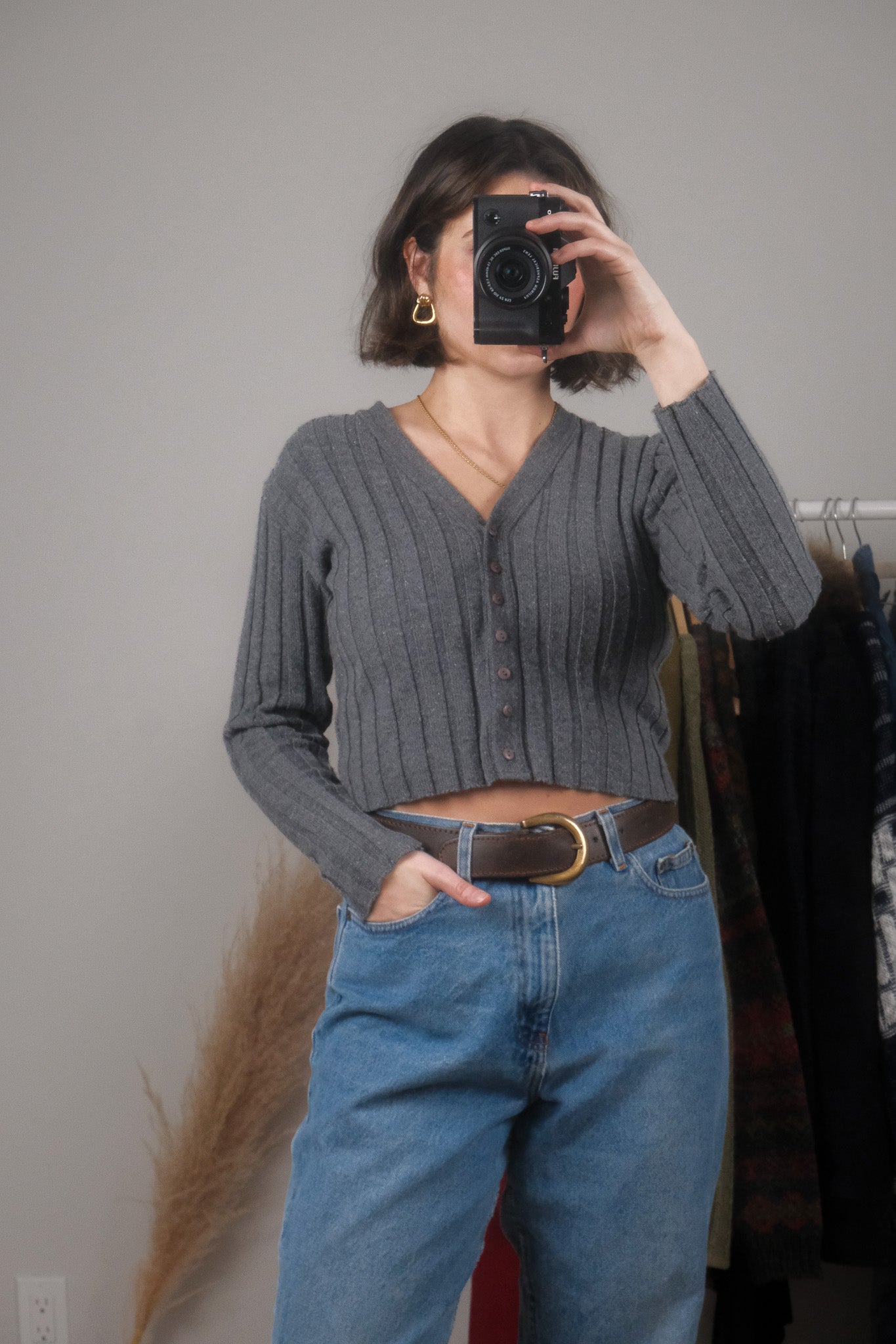 Made in Canada x Vintage x Cropped Ribbed Cardigan (XS/S)