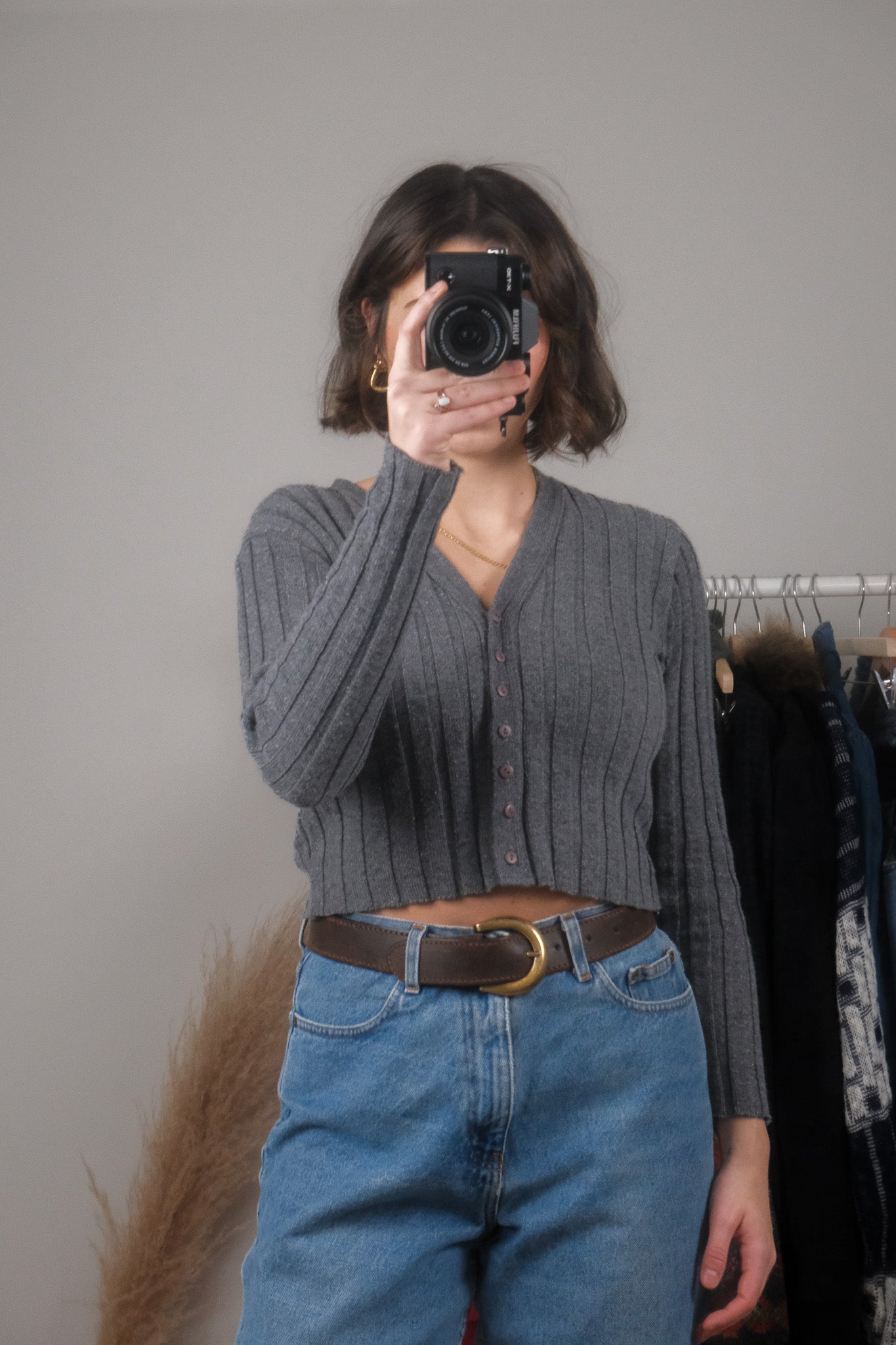 Made in Canada x Vintage x Cropped Ribbed Cardigan (XS/S)
