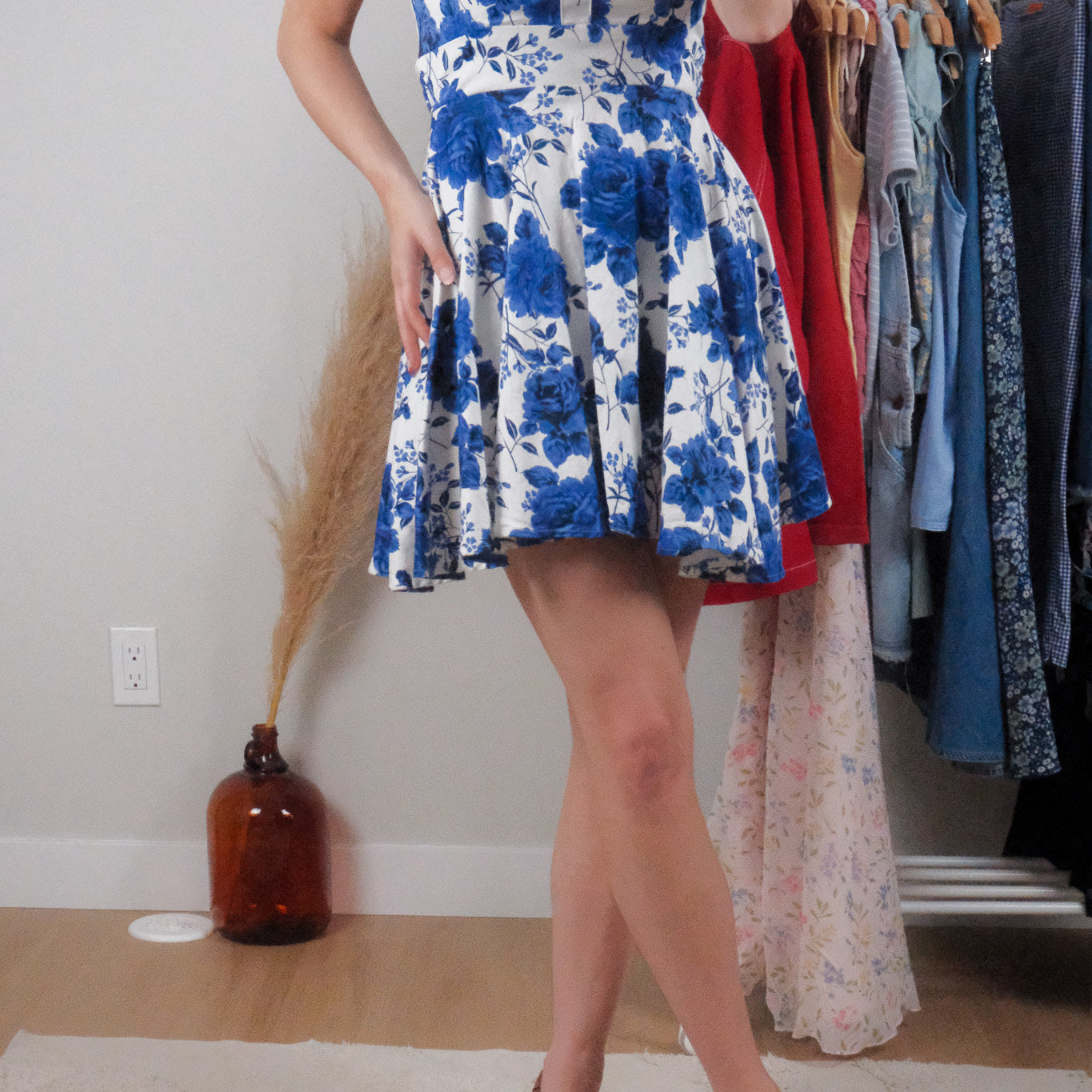 Made in USA x Vintage x Floral Mini Dress (2/4)