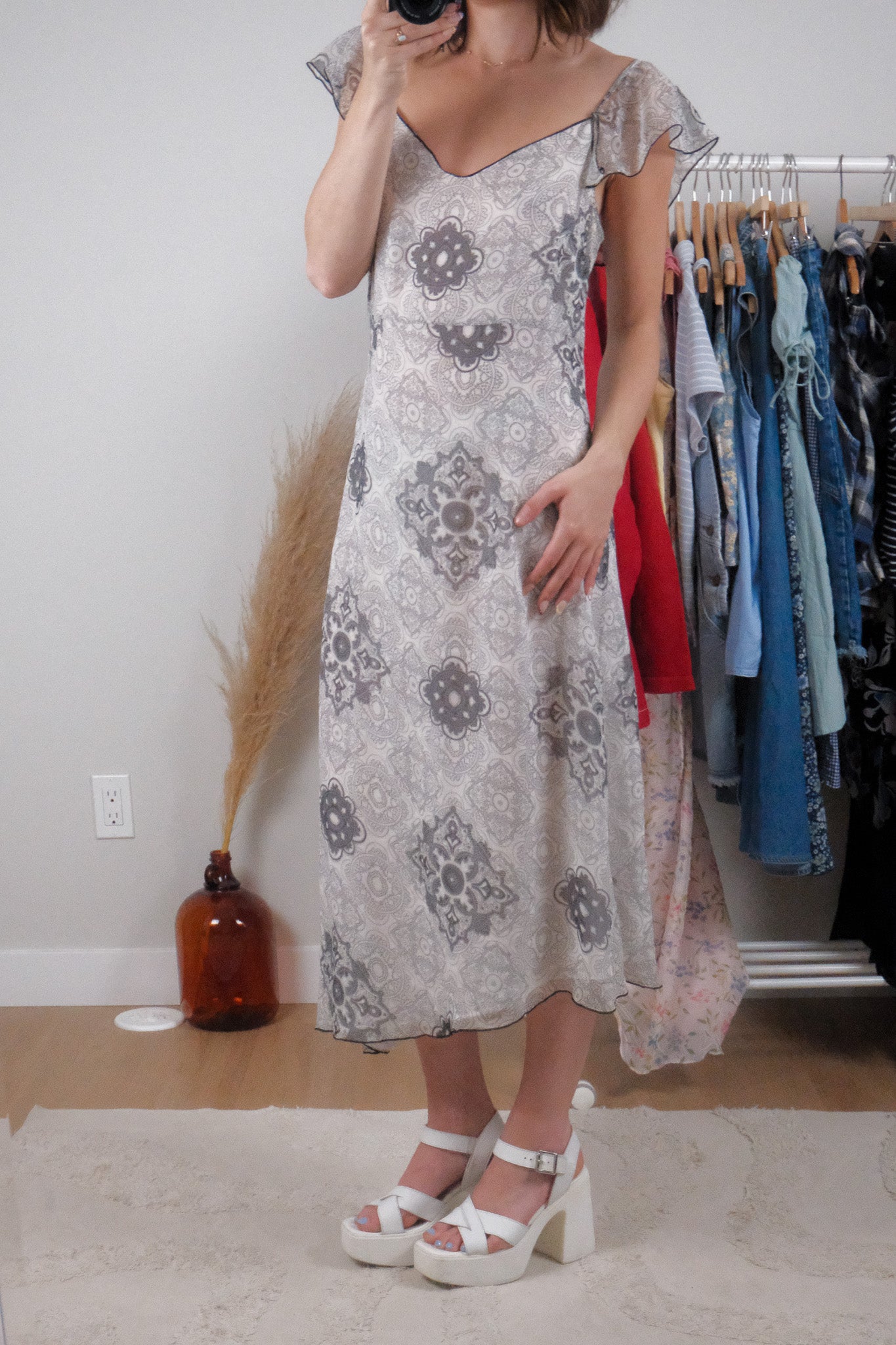 Vintage x 100% Silk Patterned Dress (M/L)