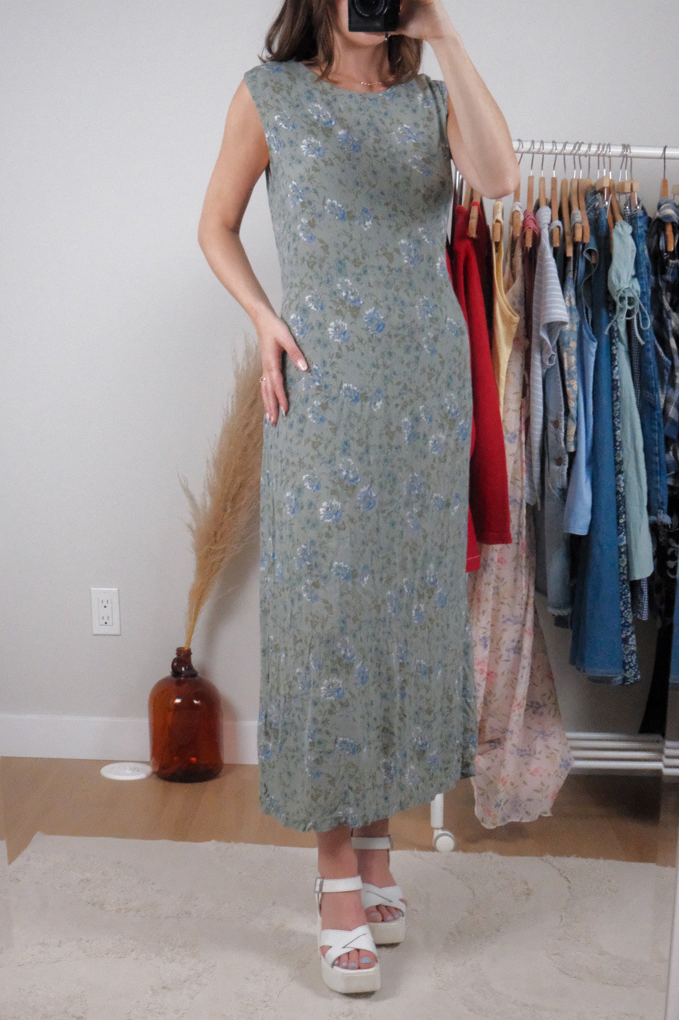 Made in Canada x Vintage x Floral Crinkle Maxi Dress (10/12)