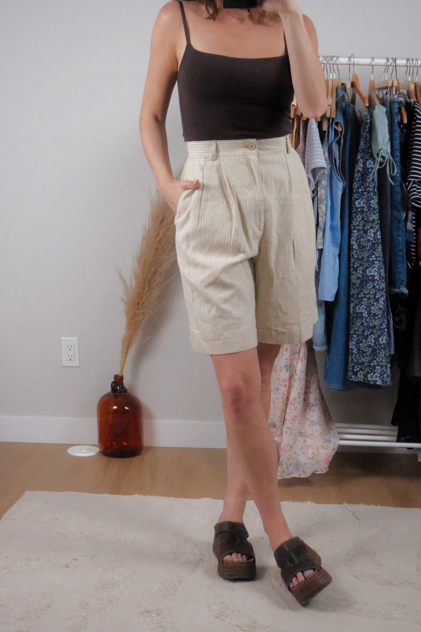 Made in Bulgaria x Vintage x Linen Blend Pinstrip Shorts (2/4)
