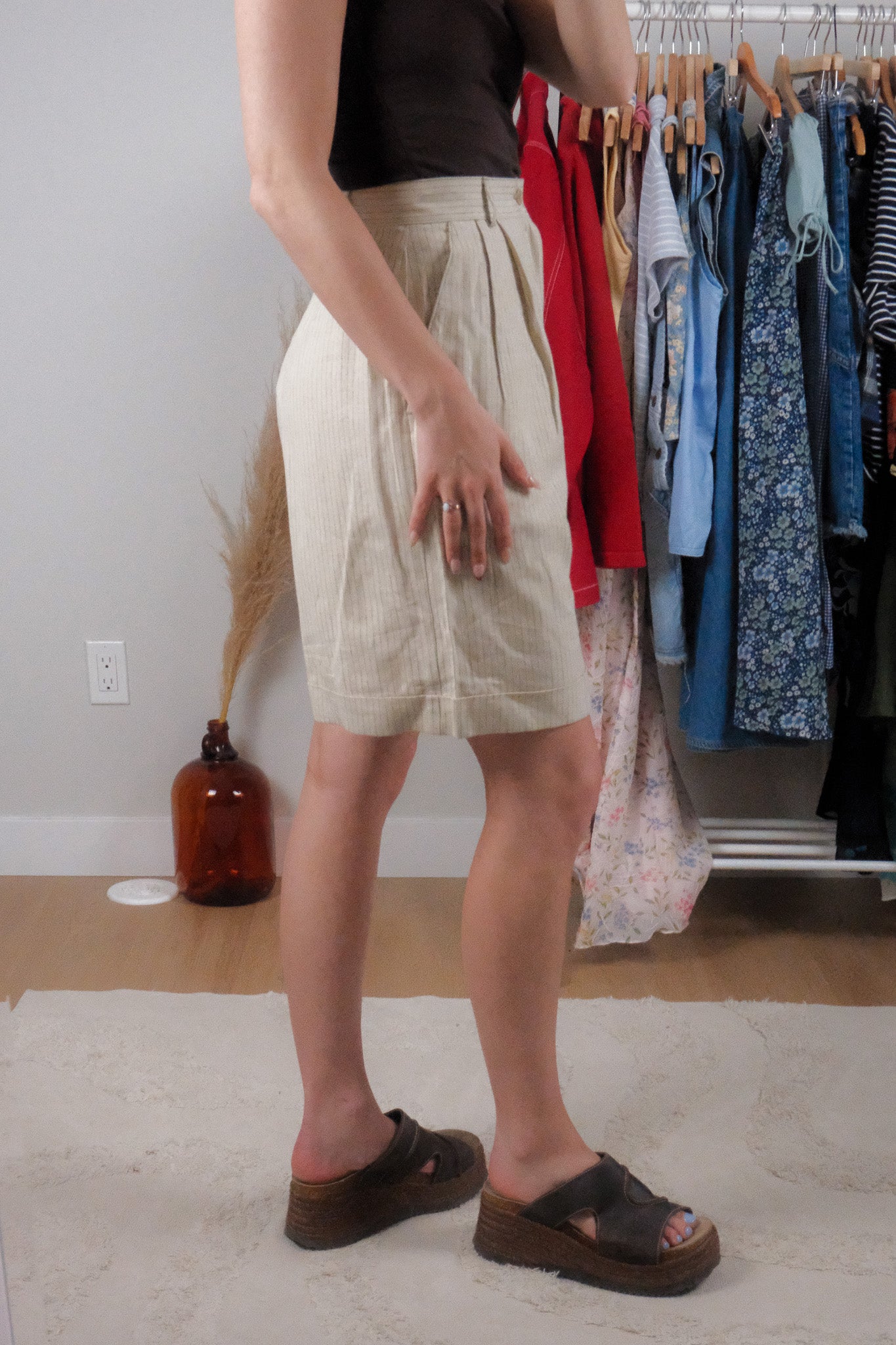 Made in Bulgaria x Vintage x Linen Blend Pinstrip Shorts (2/4)