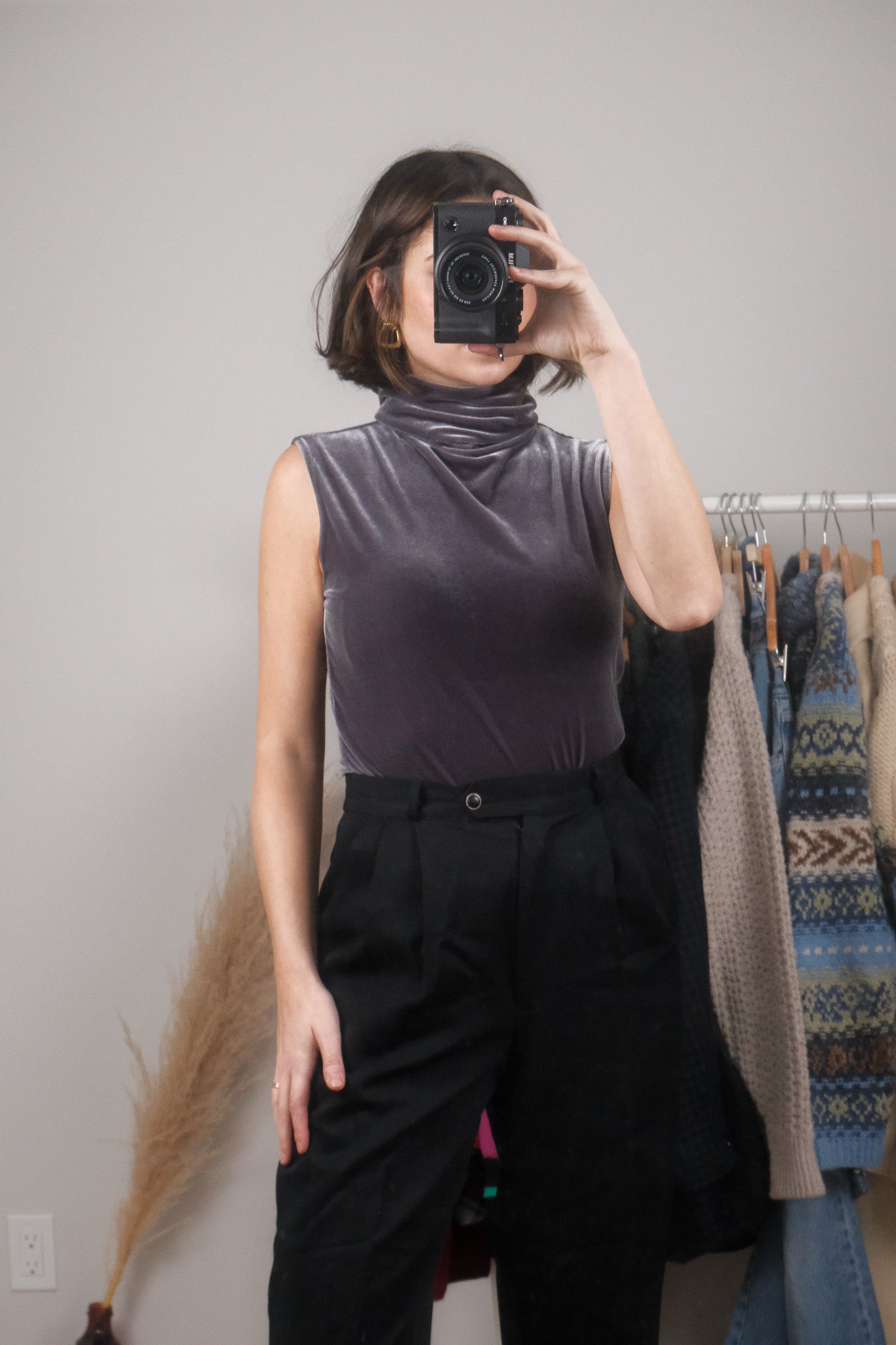 Vintage x Velvet Turtleneck (S)