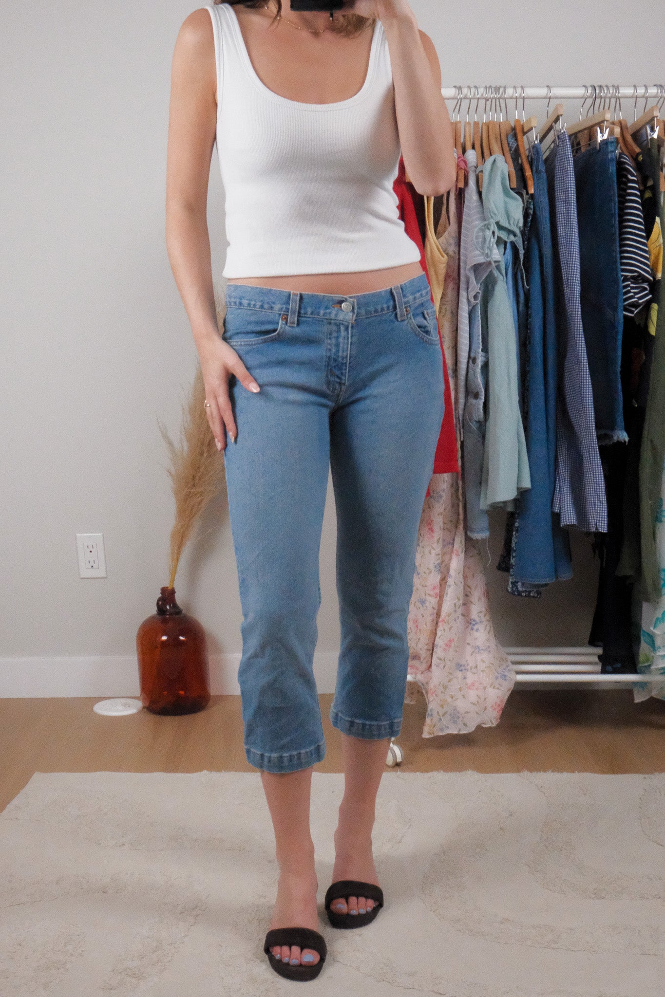 Made in Canada x Vintage x Low-Rise Levi's Denim Capris (6)