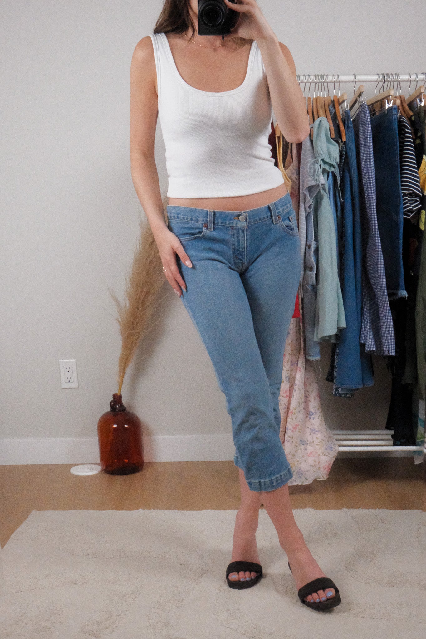 Made in Canada x Vintage x Low-Rise Levi's Denim Capris (6)
