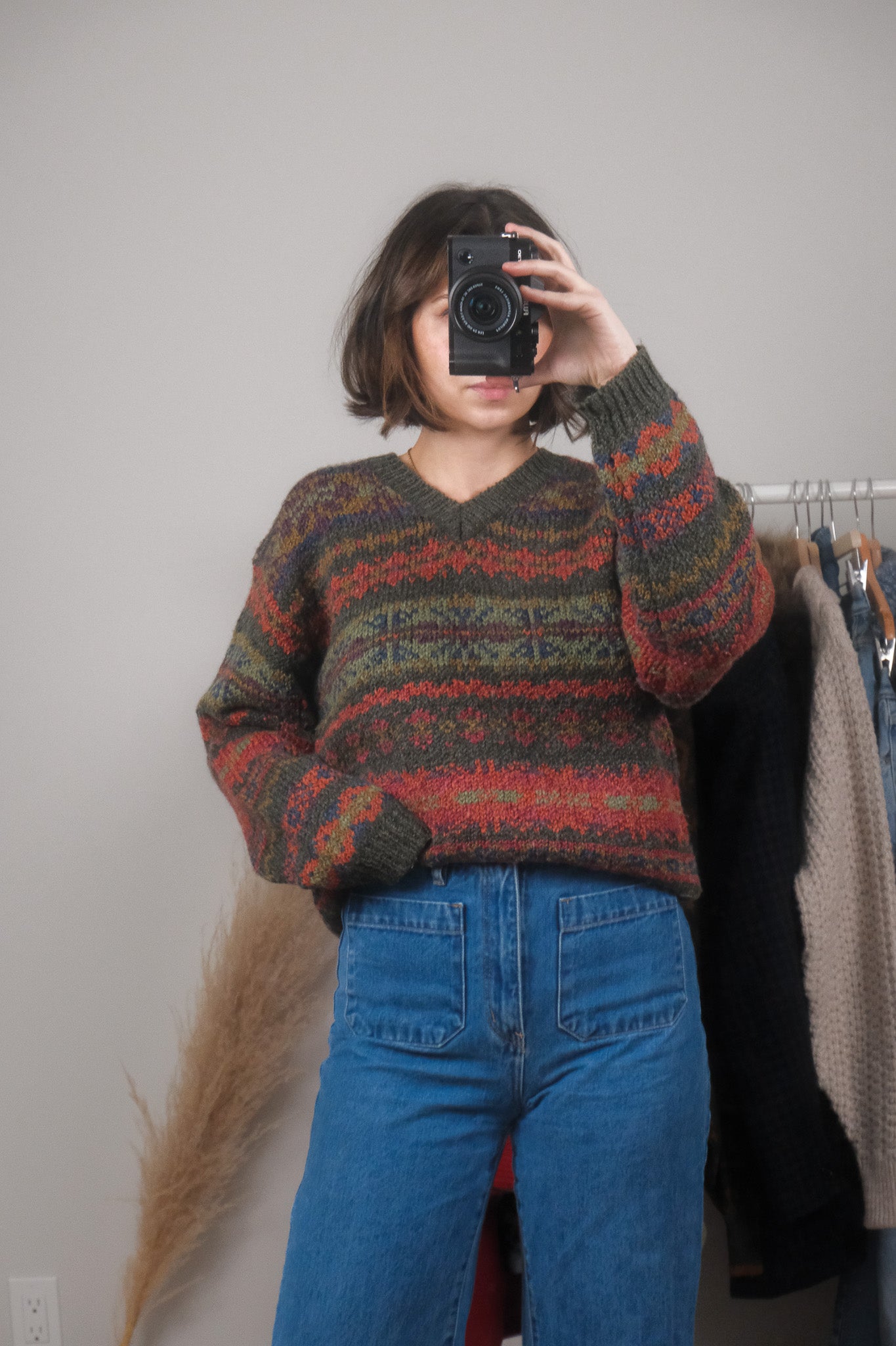 Vintage x Wool Blend Patterned V-Neck Sweater (S)