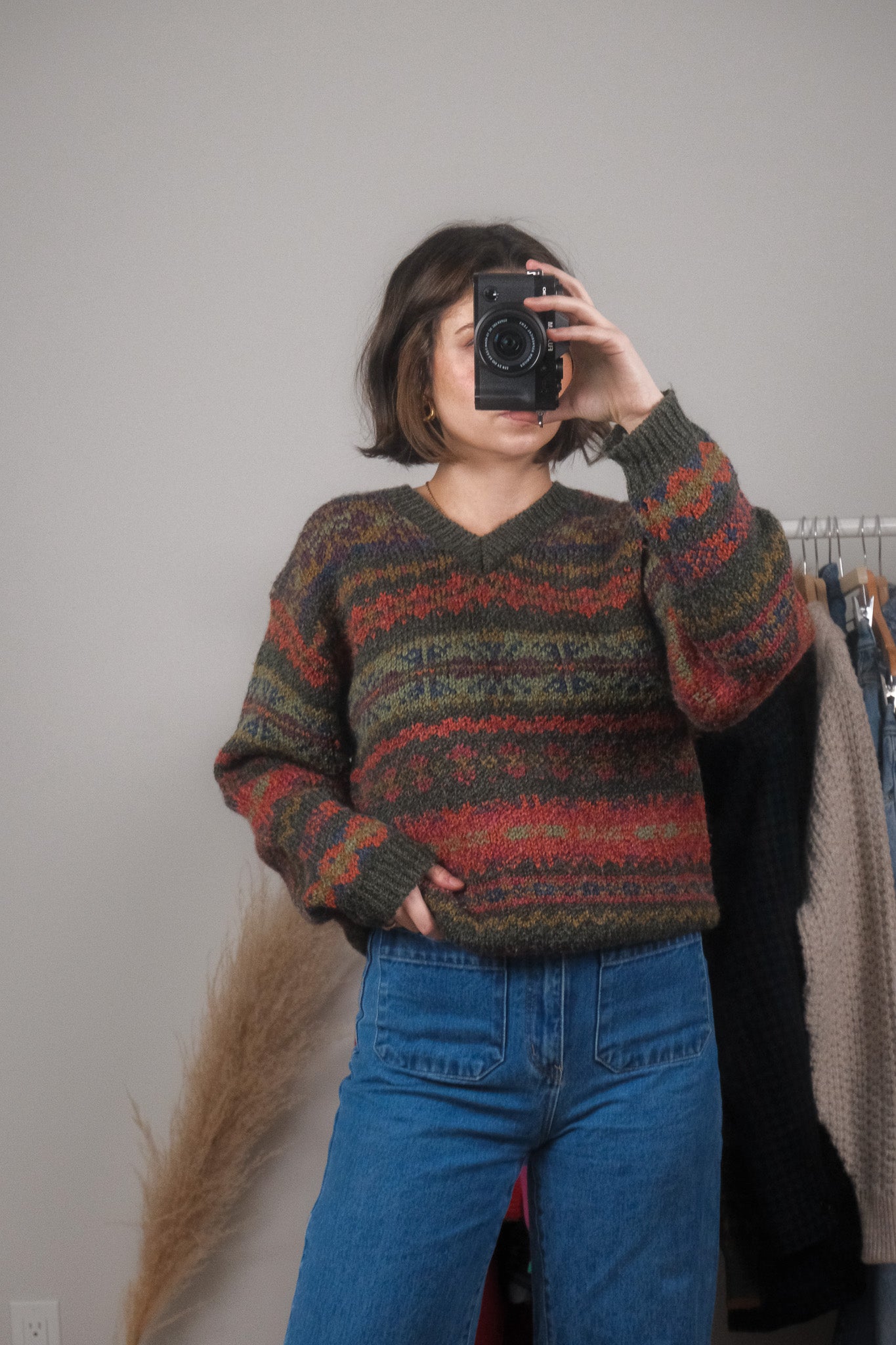 Vintage x Wool Blend Patterned V-Neck Sweater (S)