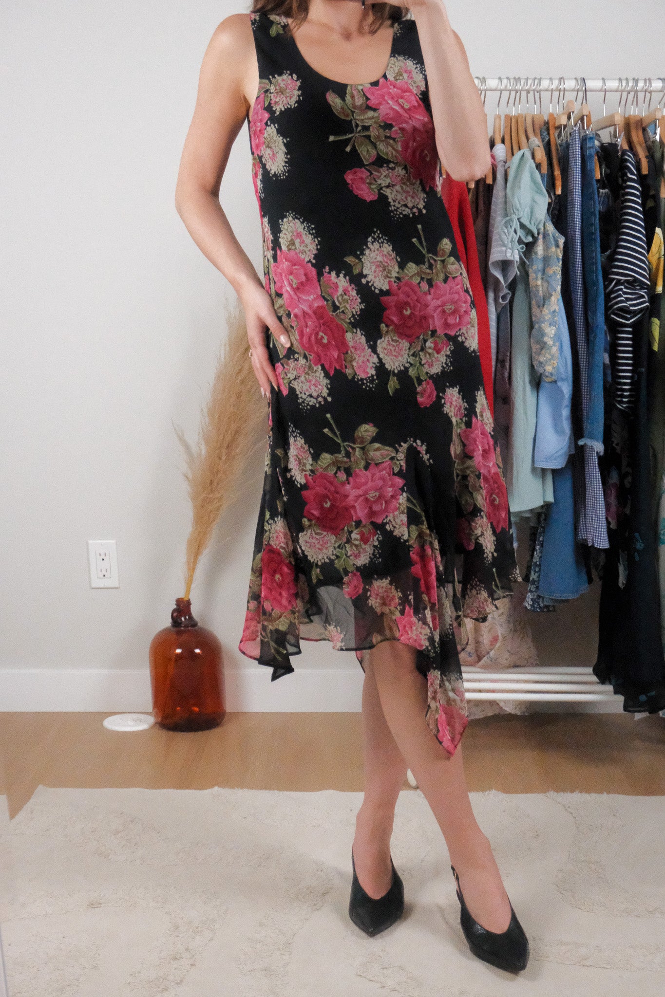 Vintage x Floral Asymmetrical Midi Dress (M)