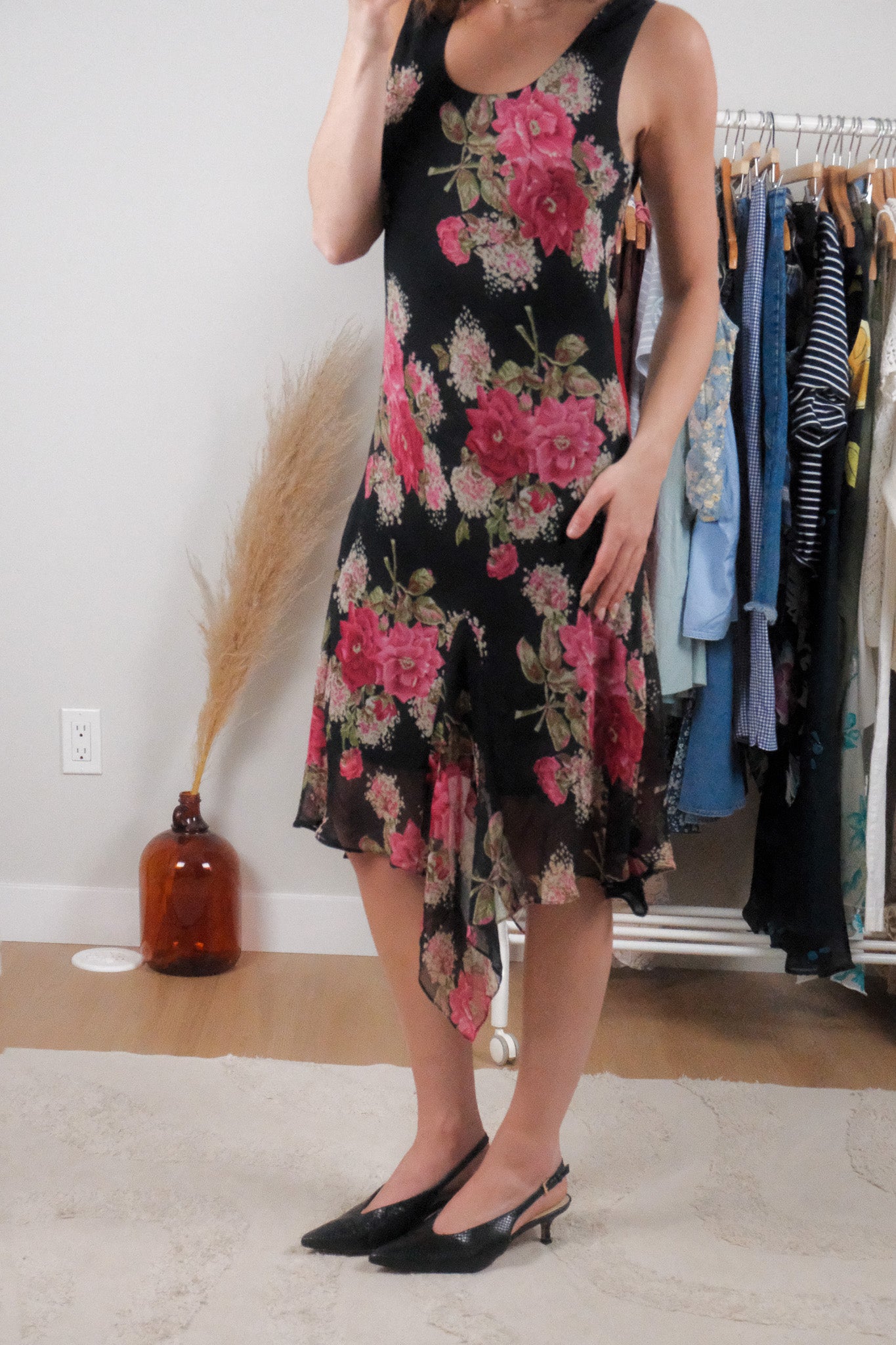 Vintage x Floral Asymmetrical Midi Dress (M)