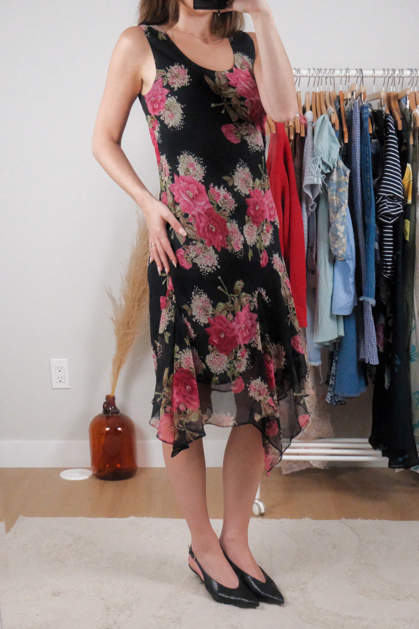 Vintage x Floral Asymmetrical Midi Dress (M)
