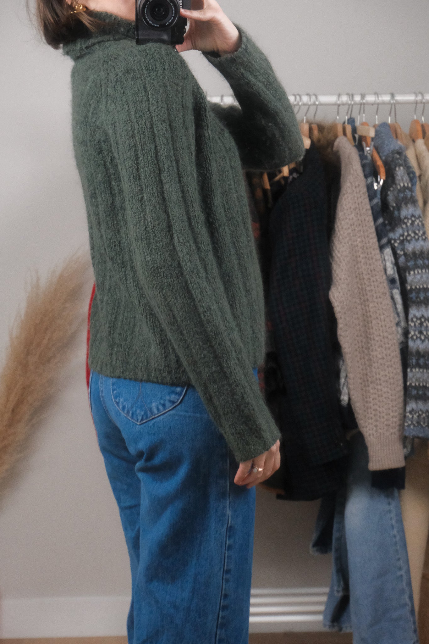 Vintage x Wool Blend Turtleneck (S/M)