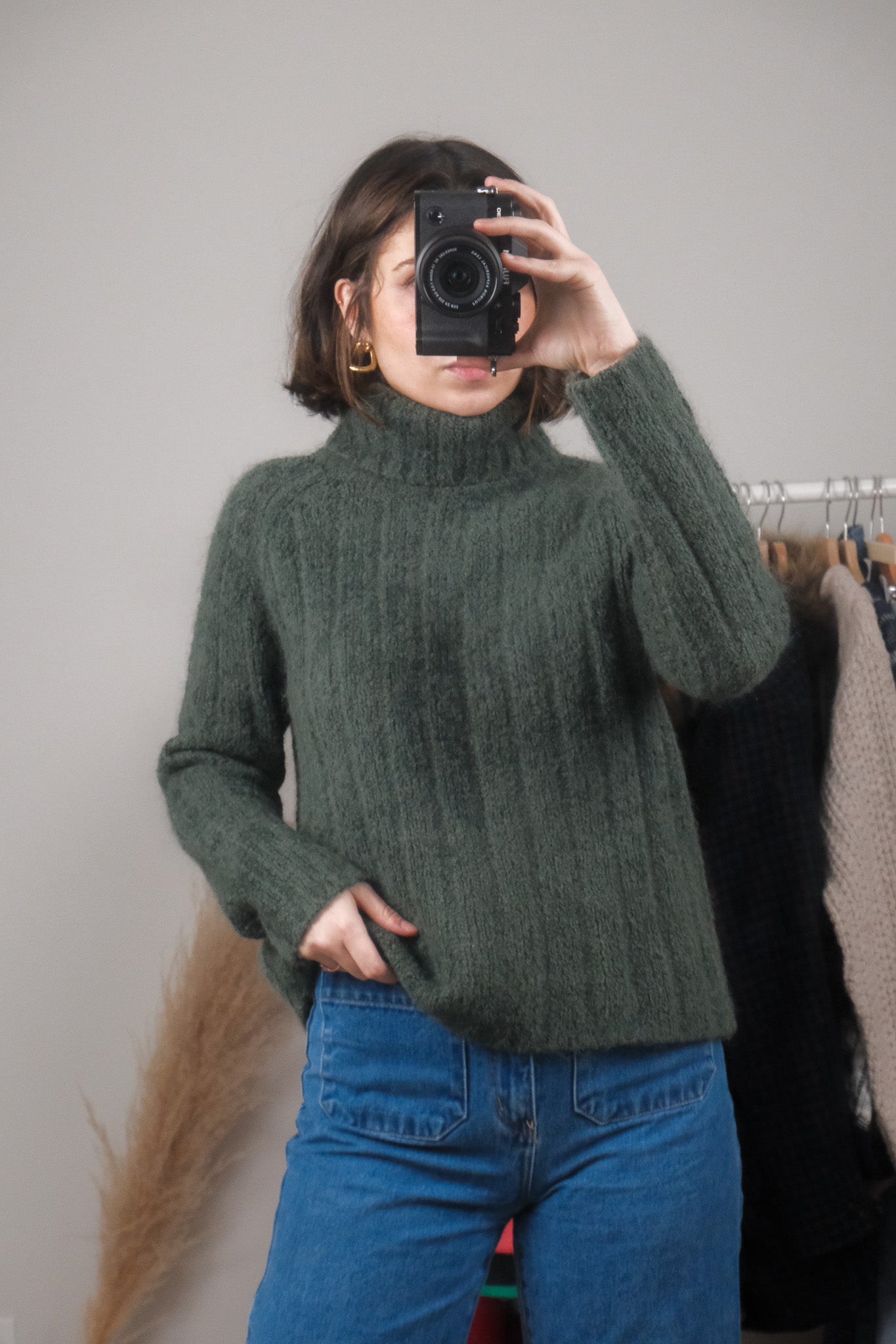 Vintage x Wool Blend Turtleneck (S/M)