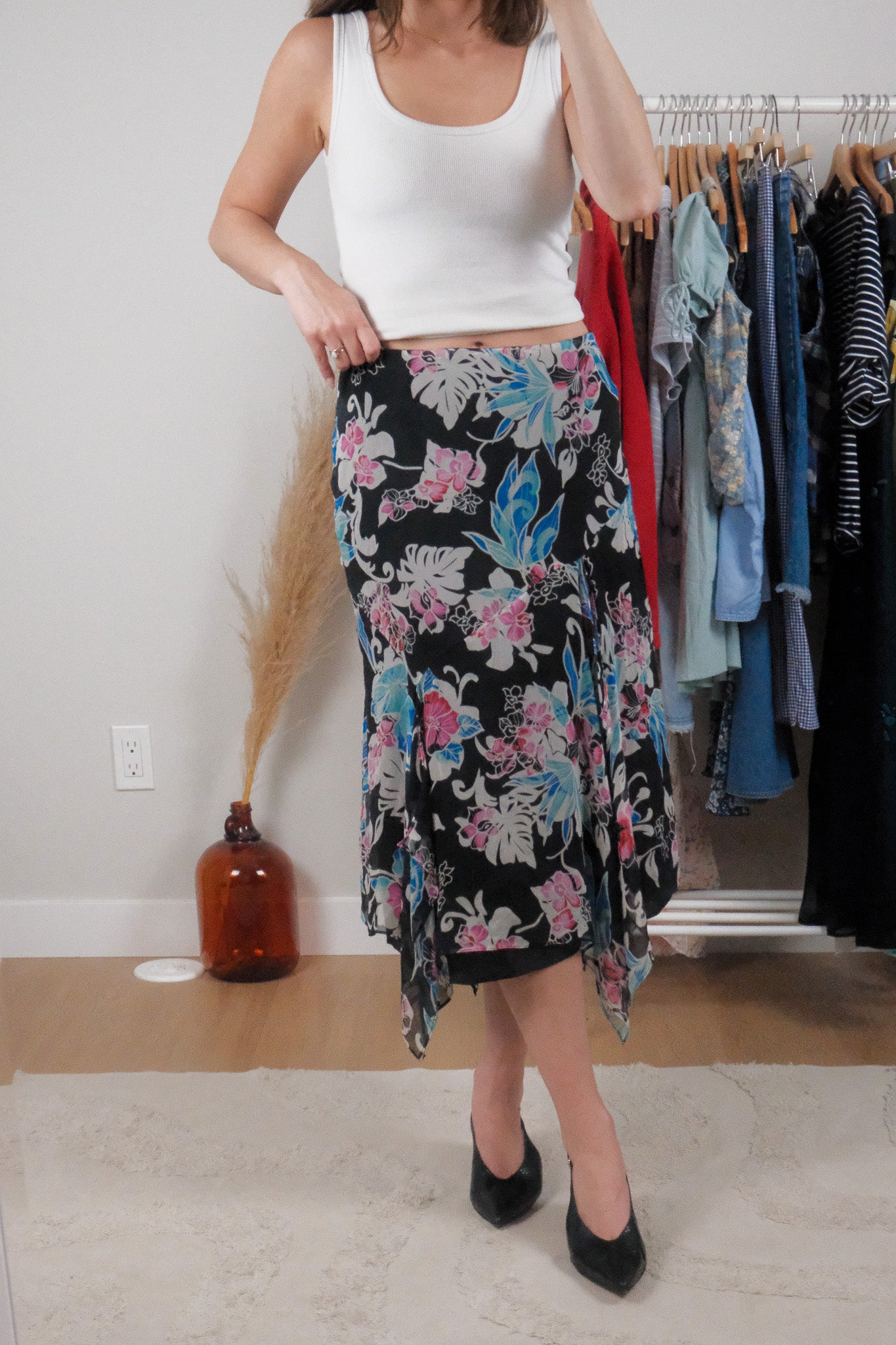 Vintage x 100% Silk Patterned Midi Skirt (4-8)